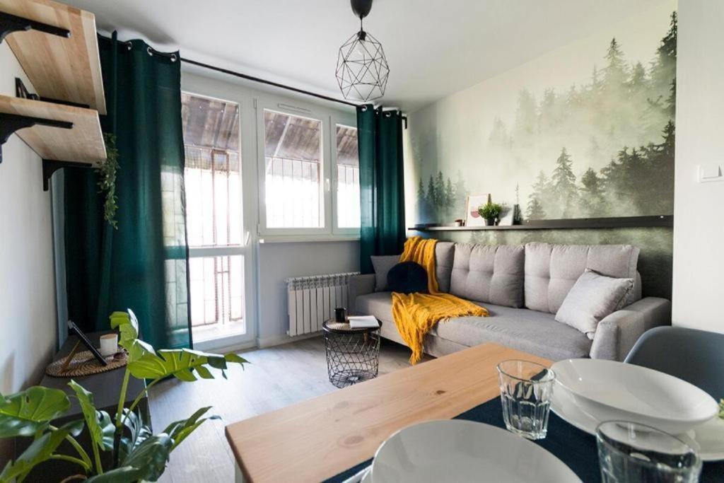 Close-Urban Chic -3 Bedrooms - Warsaw Stays - Ogrodowa