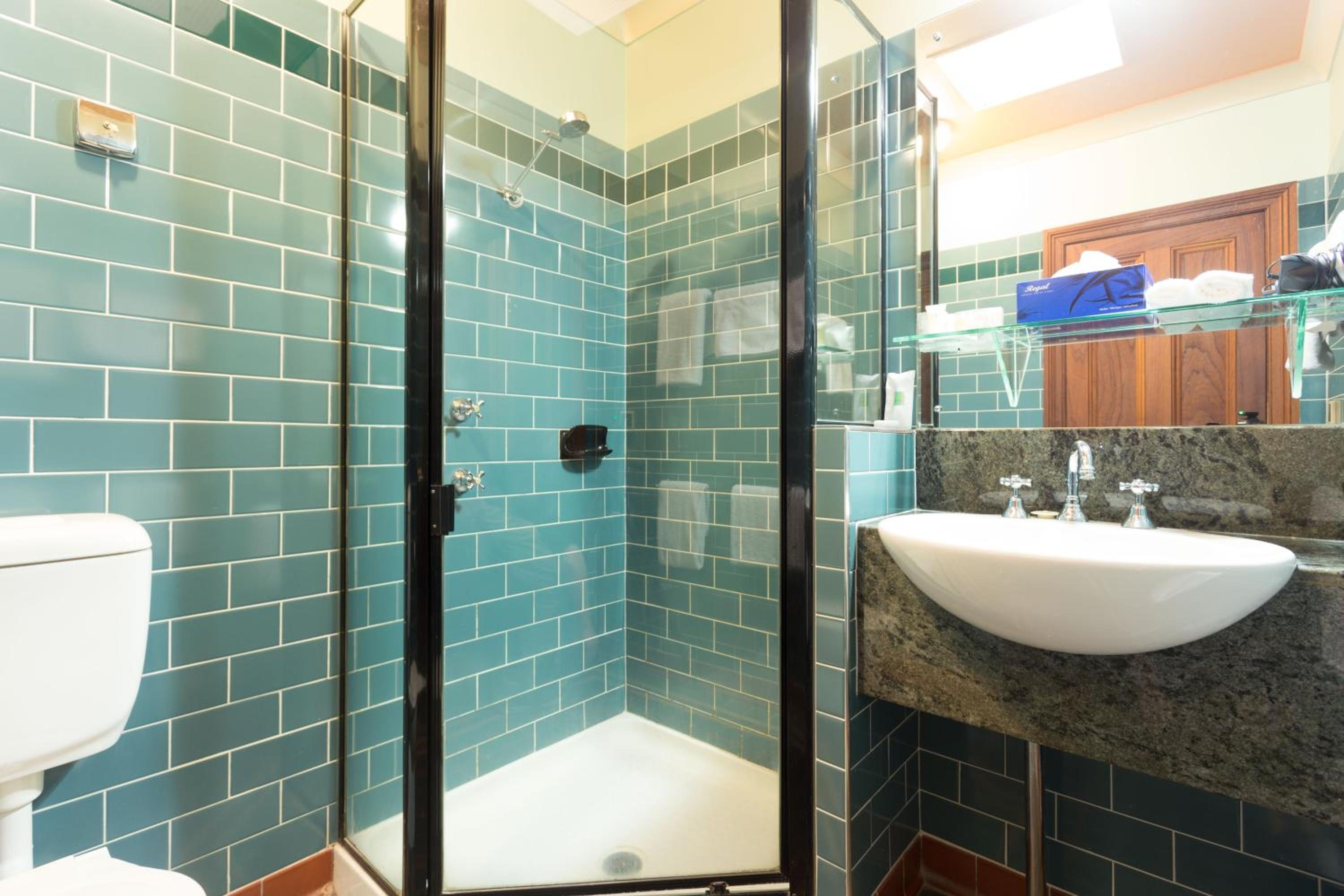 Brisbane Vacations - Manly Hotel - Property Image 31