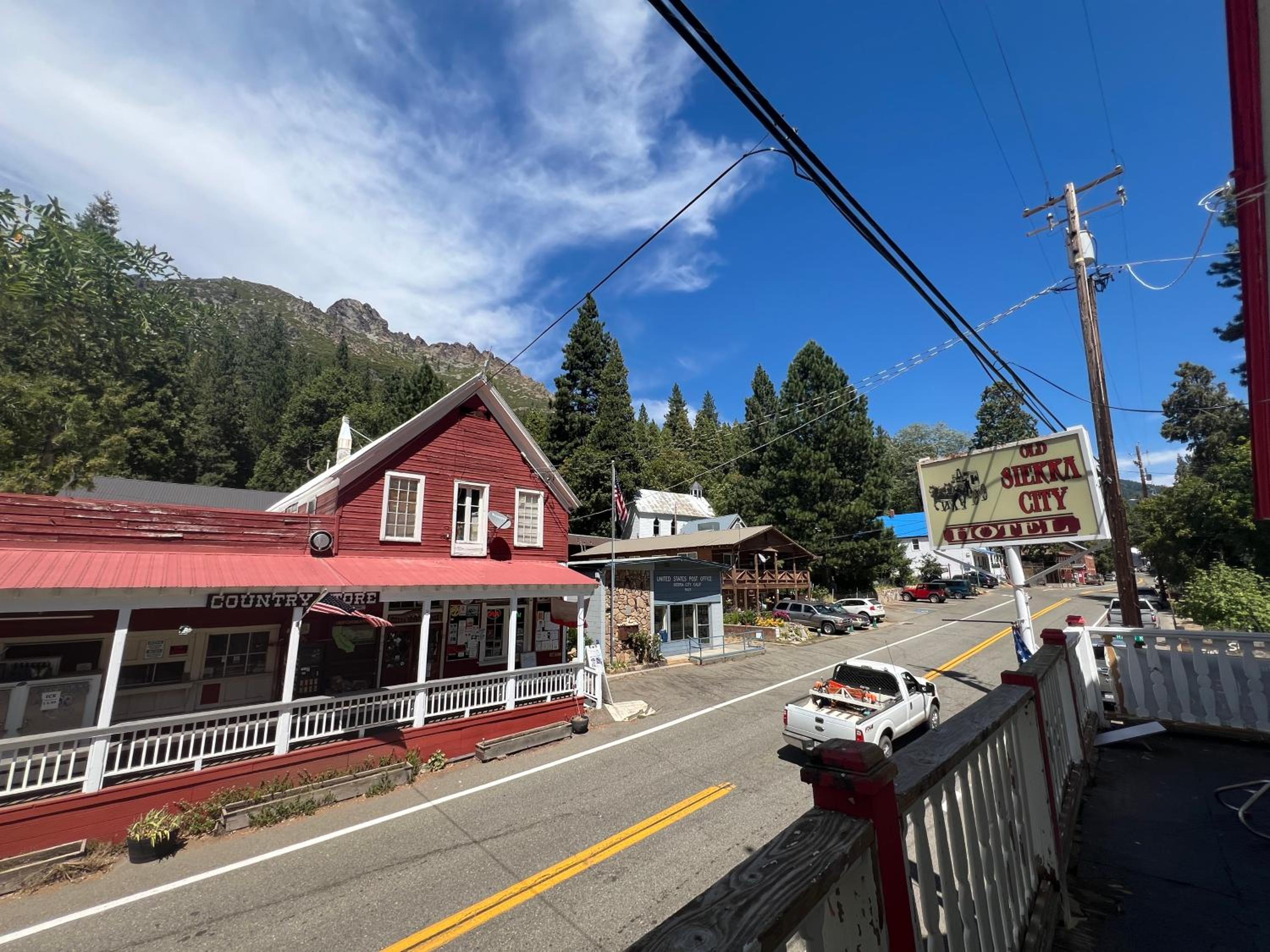 Old Sierra City Hotel