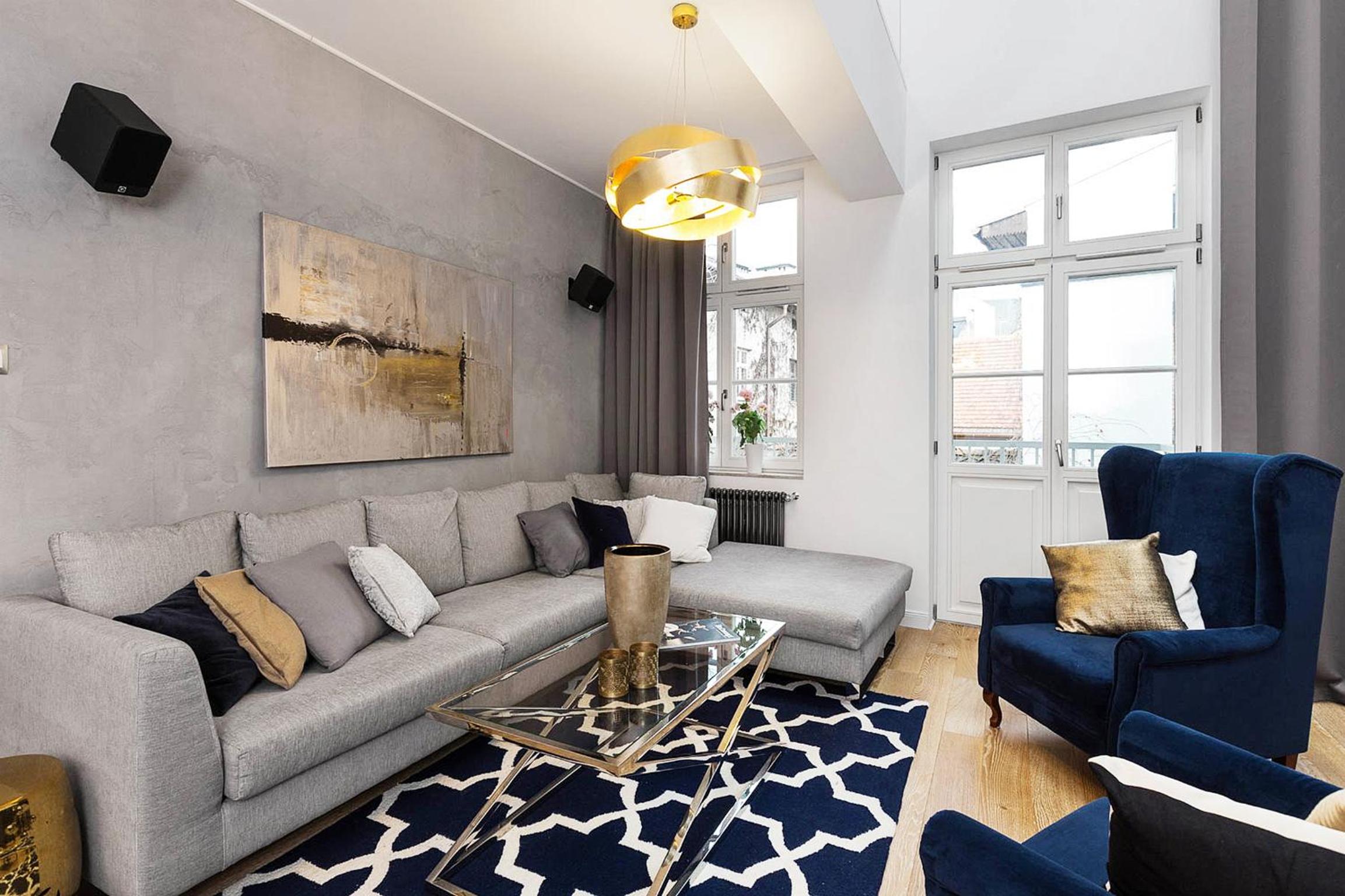 MINT Luxury Apartments at the Main Square