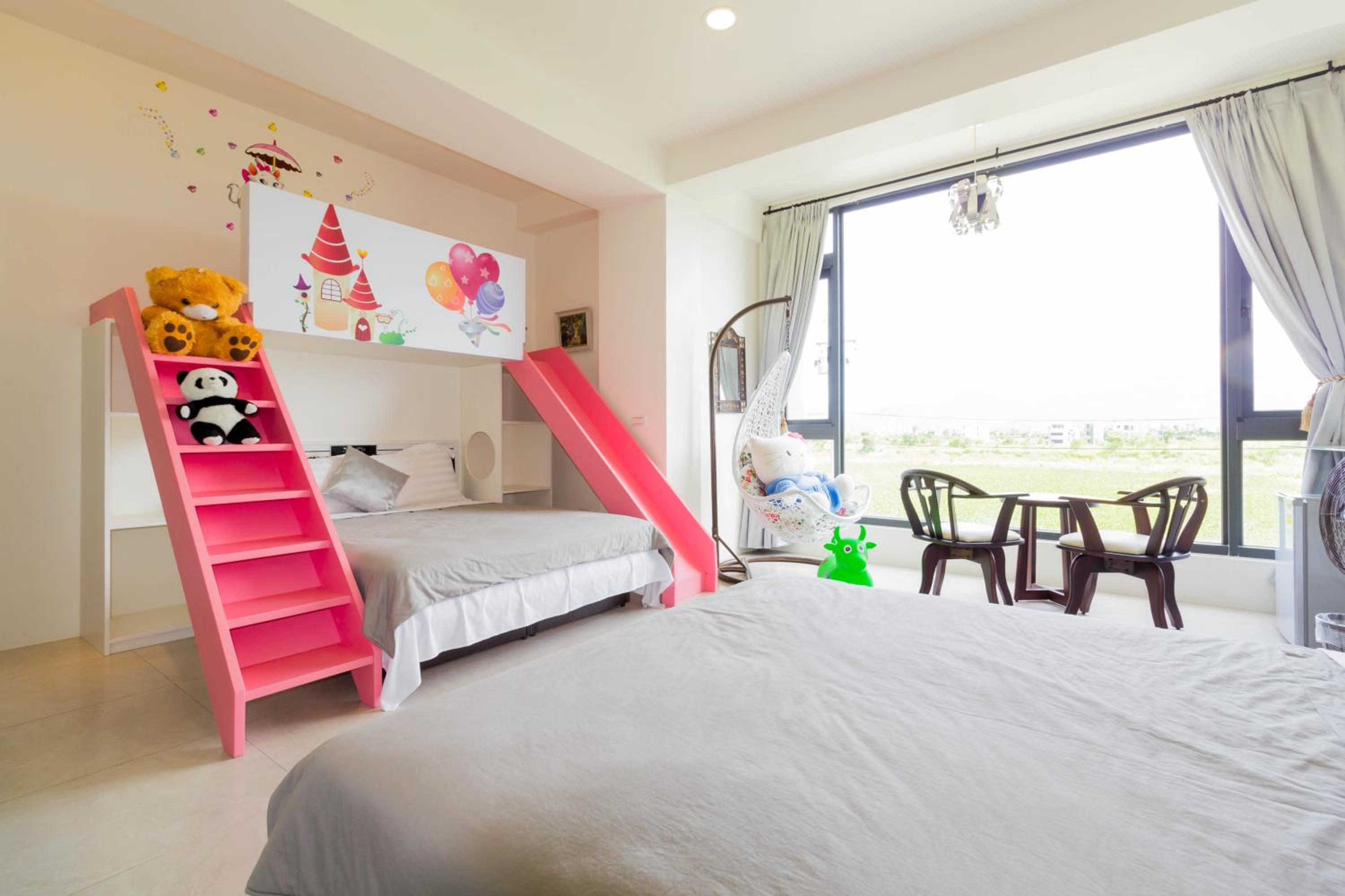 Flower B & B