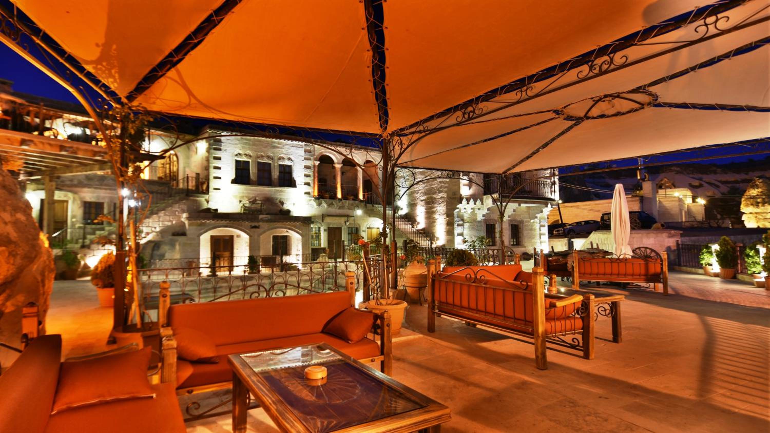 Harman Cave Hotel - Image 93