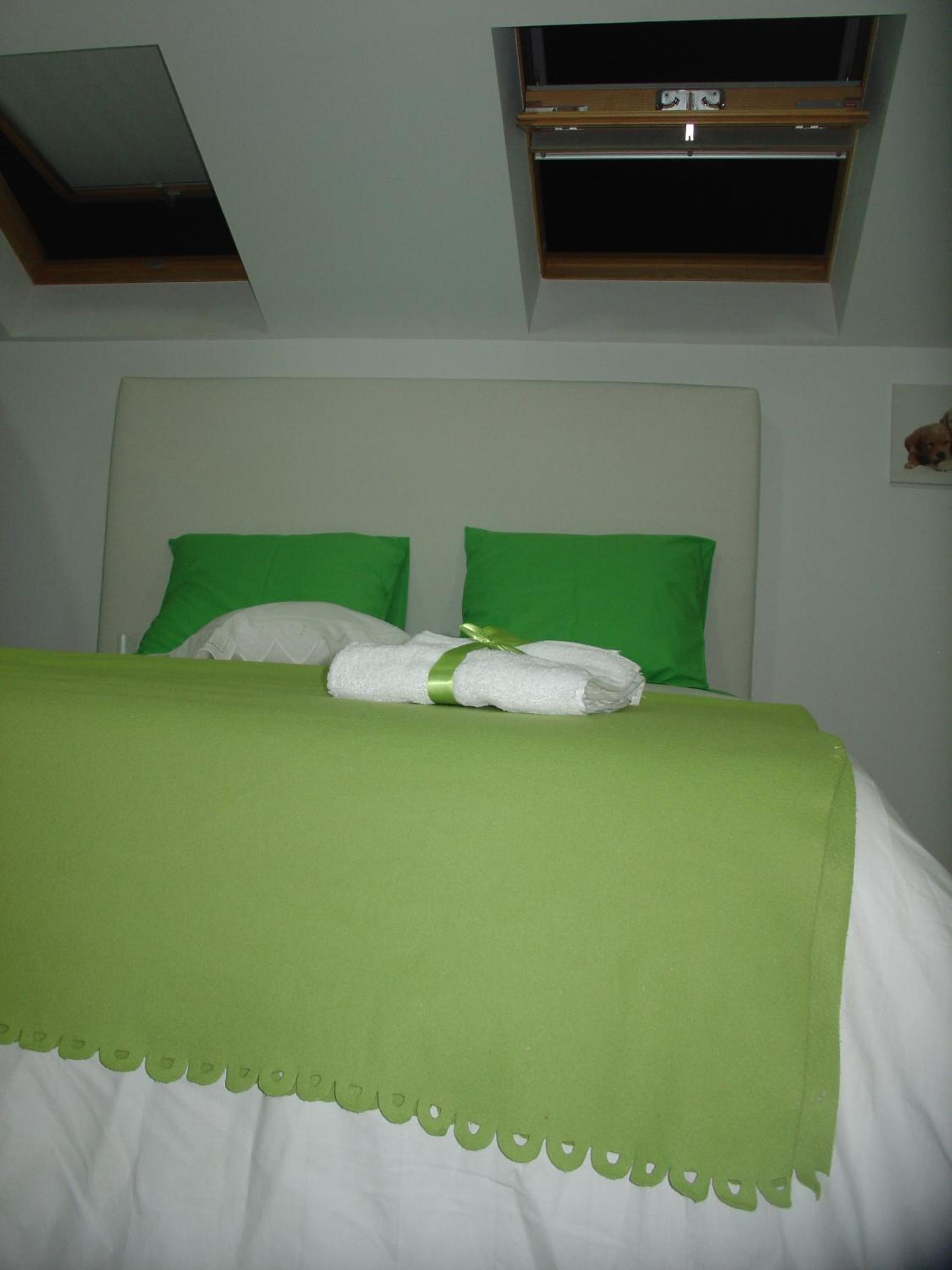 Photo 33