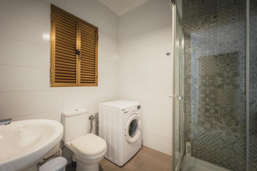 Bright 3-Bed Apartment with Outdoor Dining Mellieha