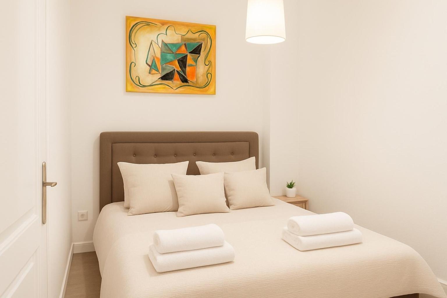 ARC DE TRIOMPHE-CARNOT Luxury & Design