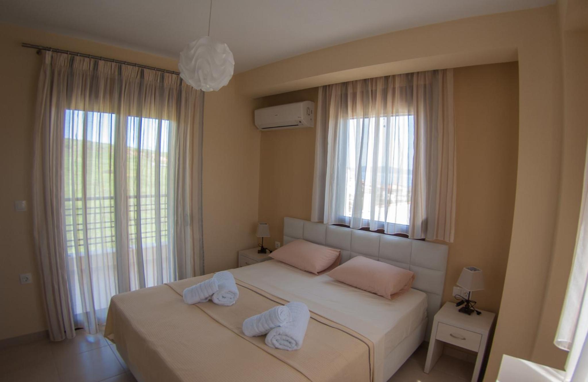 Ianthi Maisonettes