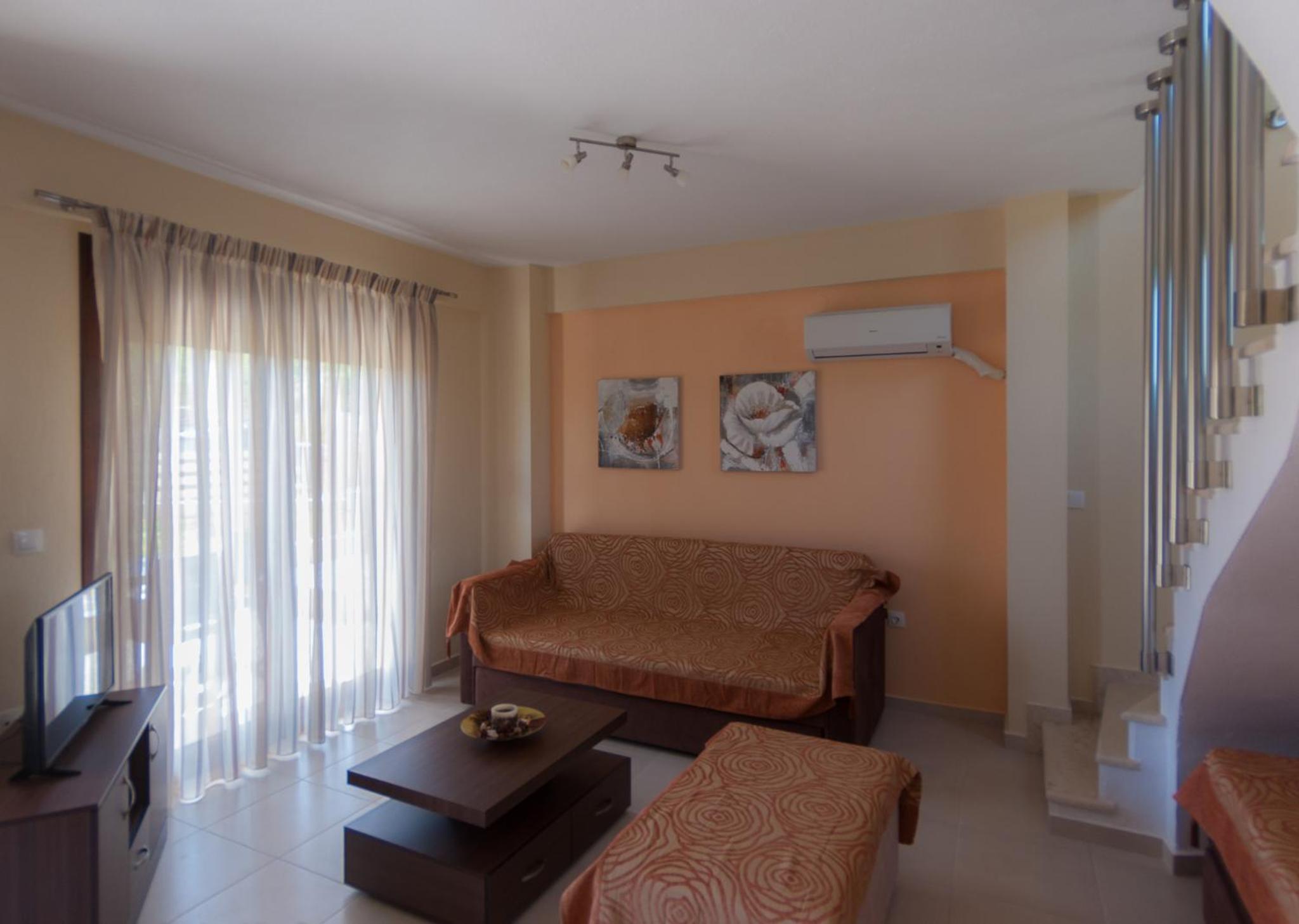 Ianthi Maisonettes