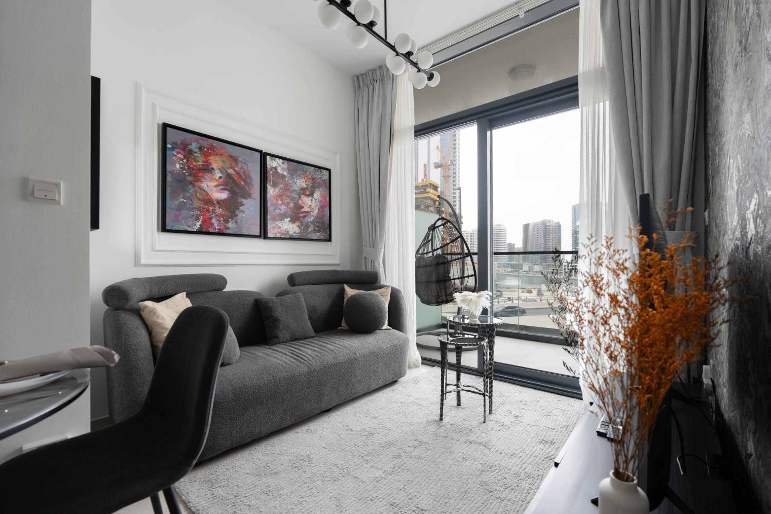 KeyRock - Modern 1BR in Zada with Pool & View