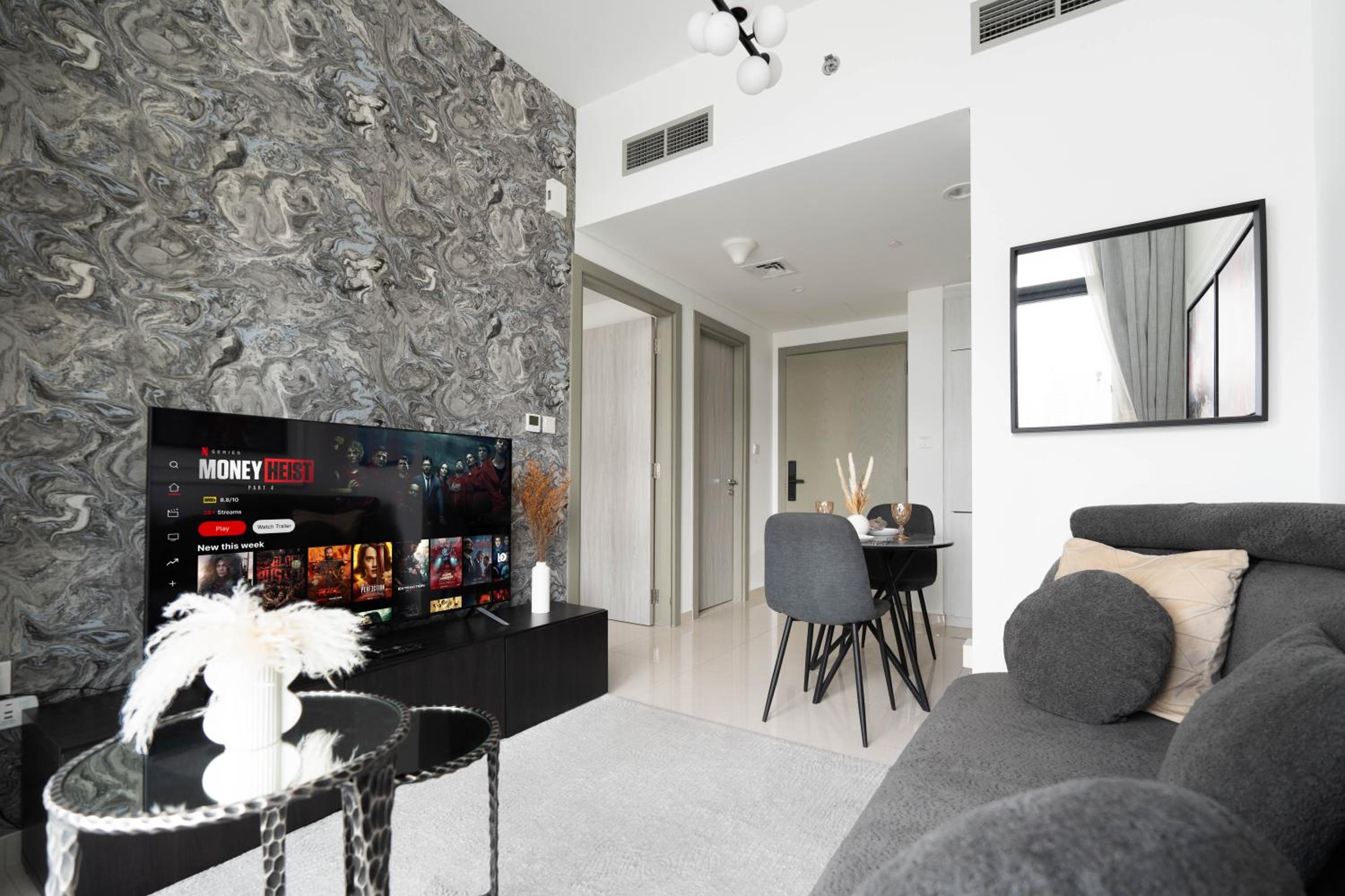 KeyRock - Modern 1BR in Zada with Pool & View