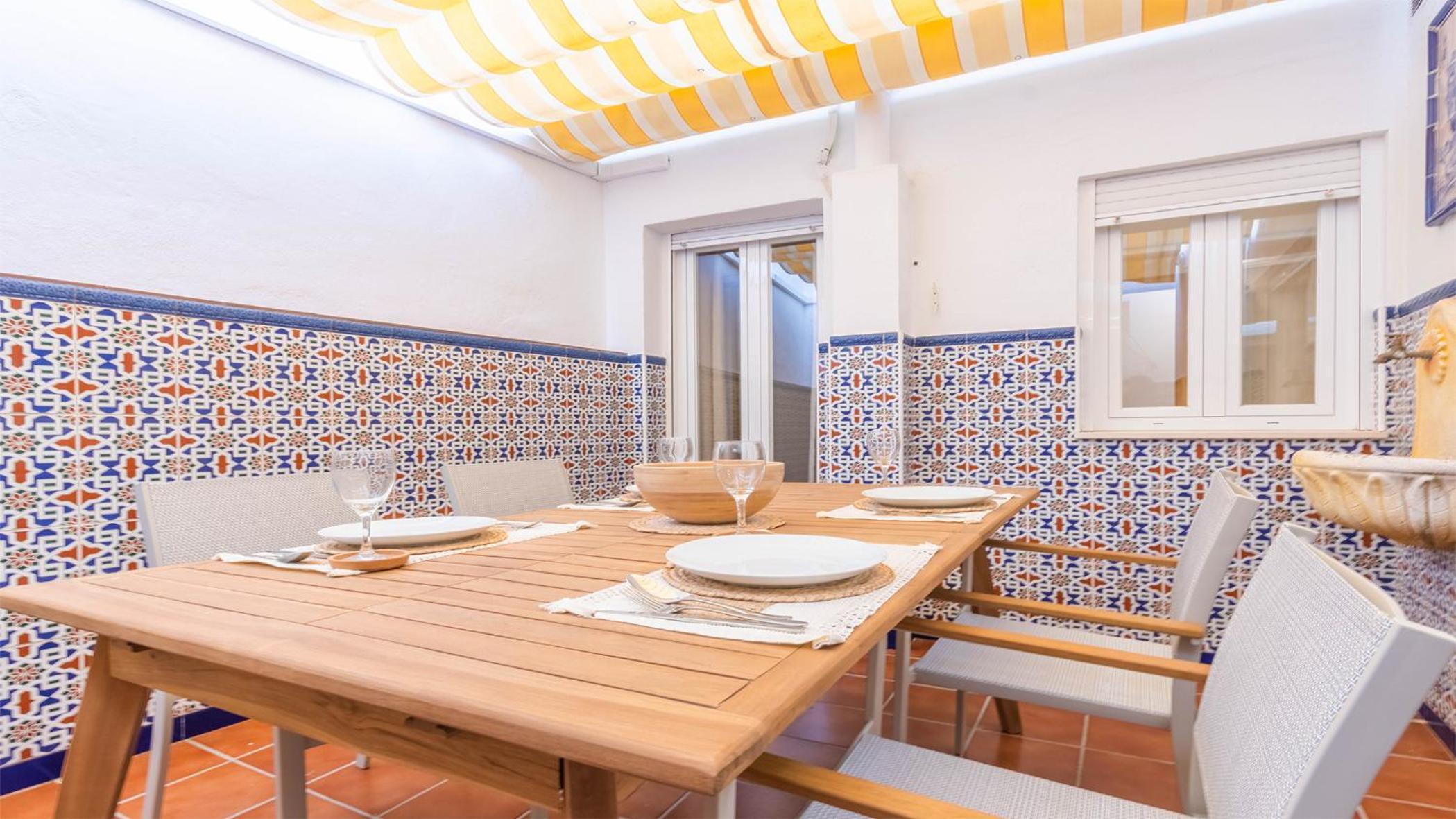 Patio de la Judería Deluxe Apartment