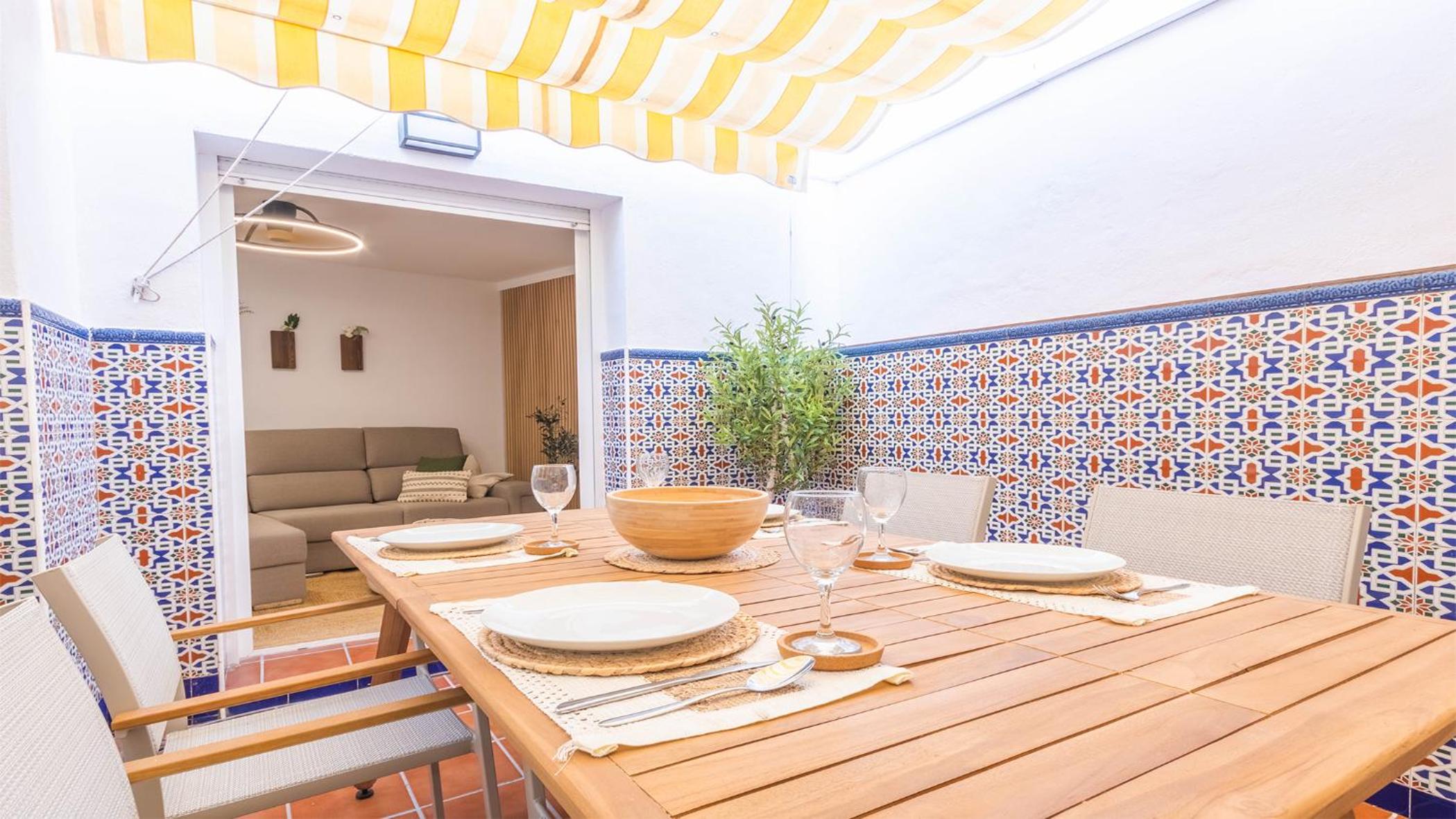 Patio de la Judería Deluxe Apartment