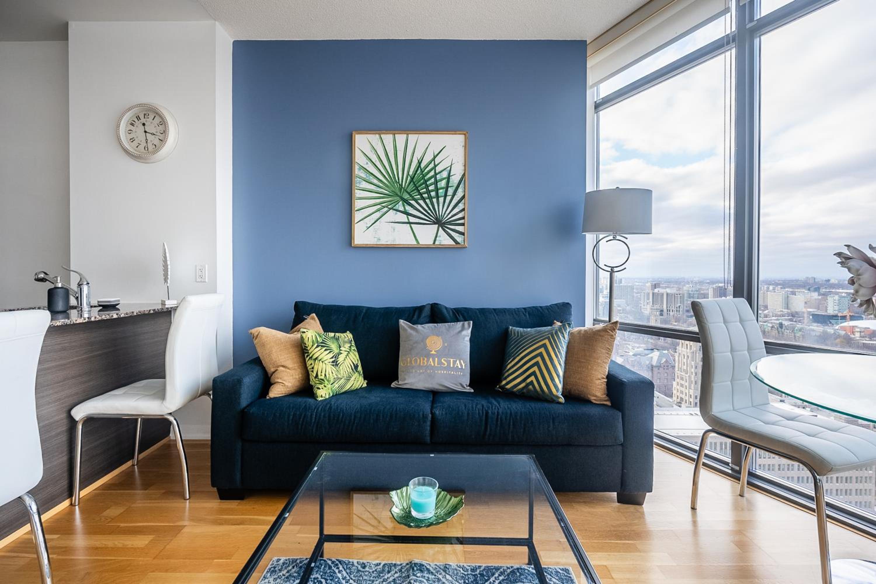 1BR High Floor View Downtown Toronto