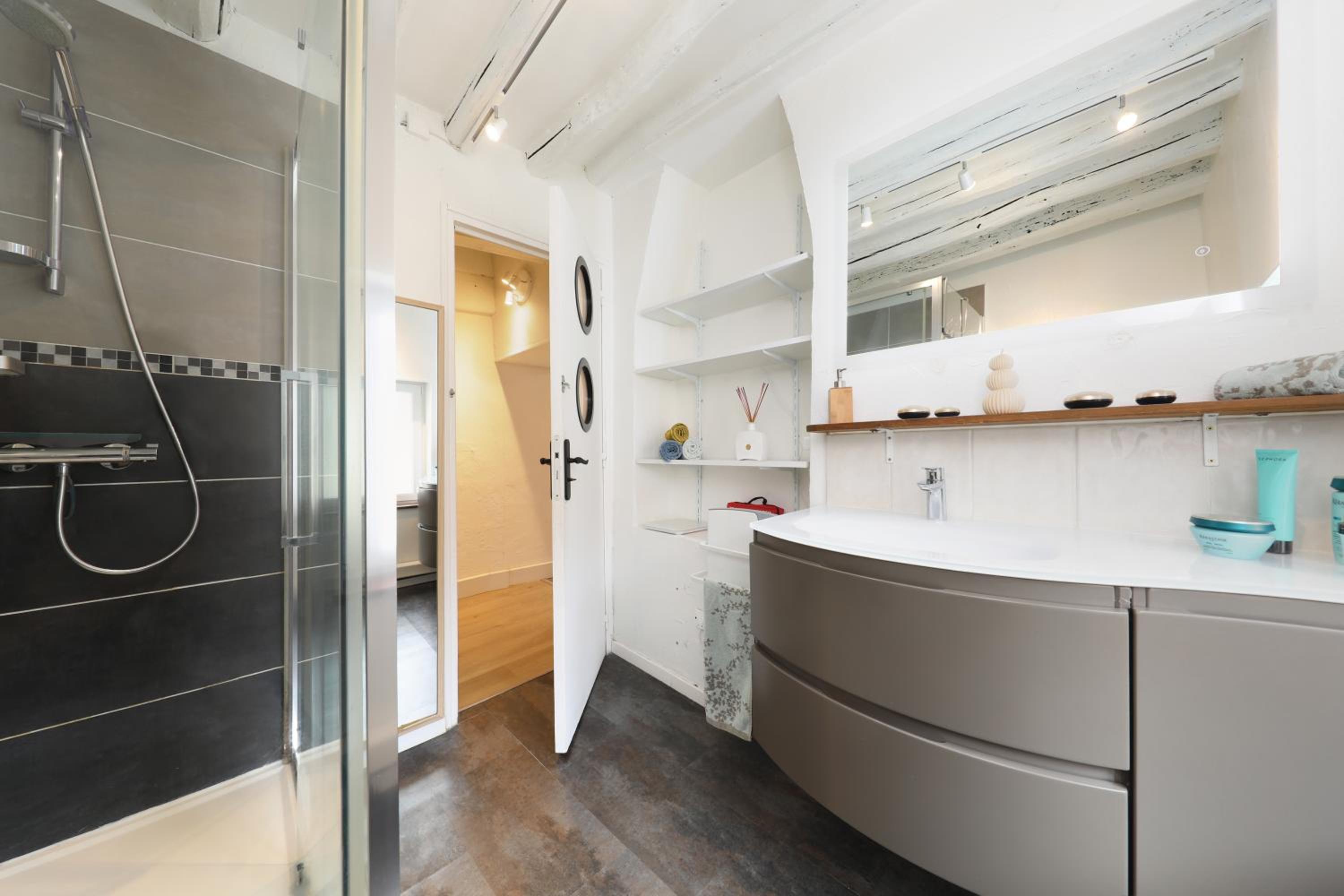 Maison entière pour 6 personnes avec parking proche Roissy CDG et Le Bourget