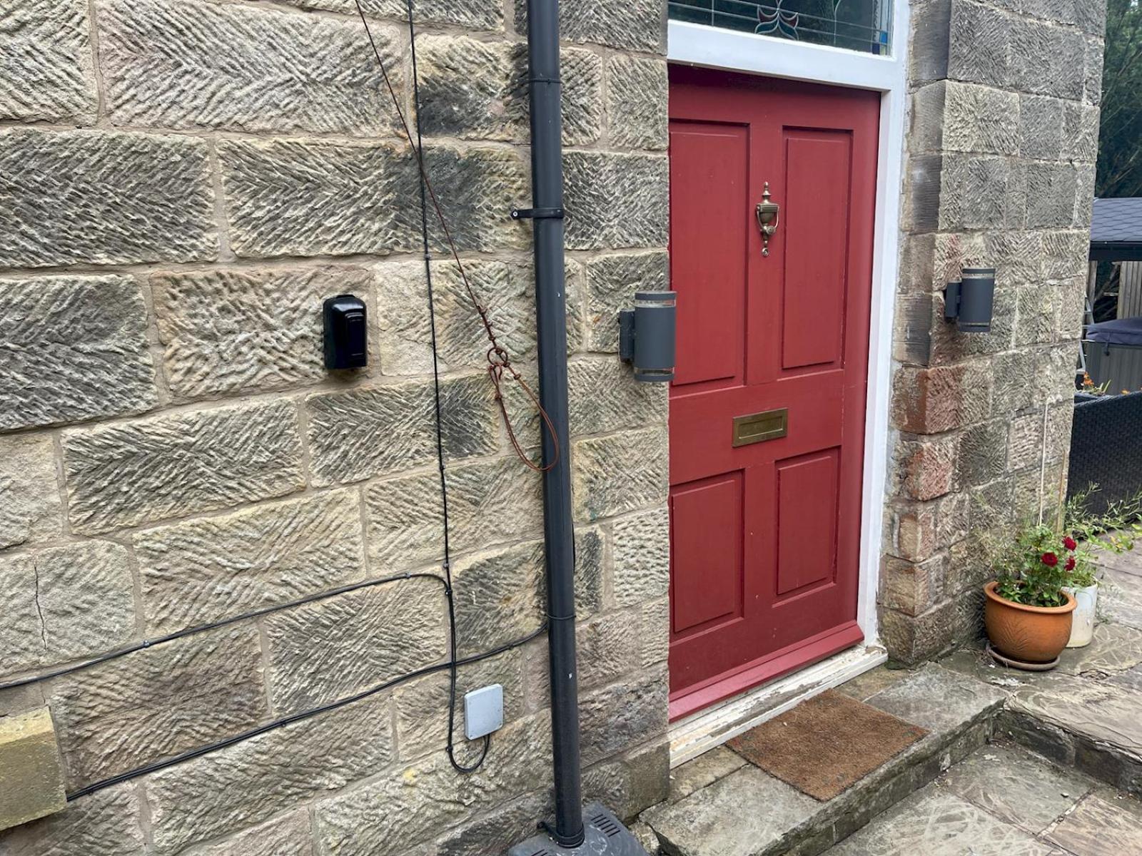 Hot Tub & Furry Friends - Characterful Buxton Home Pass The Keys