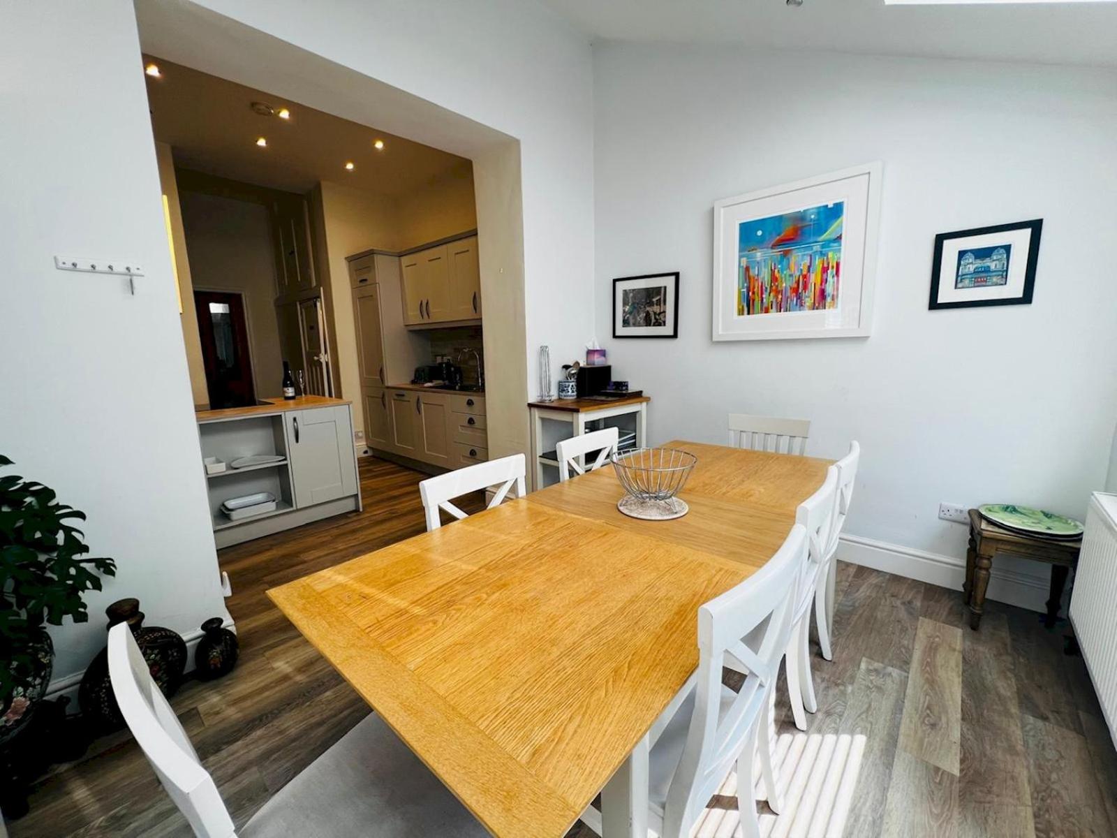 Hot Tub & Furry Friends - Characterful Buxton Home Pass The Keys