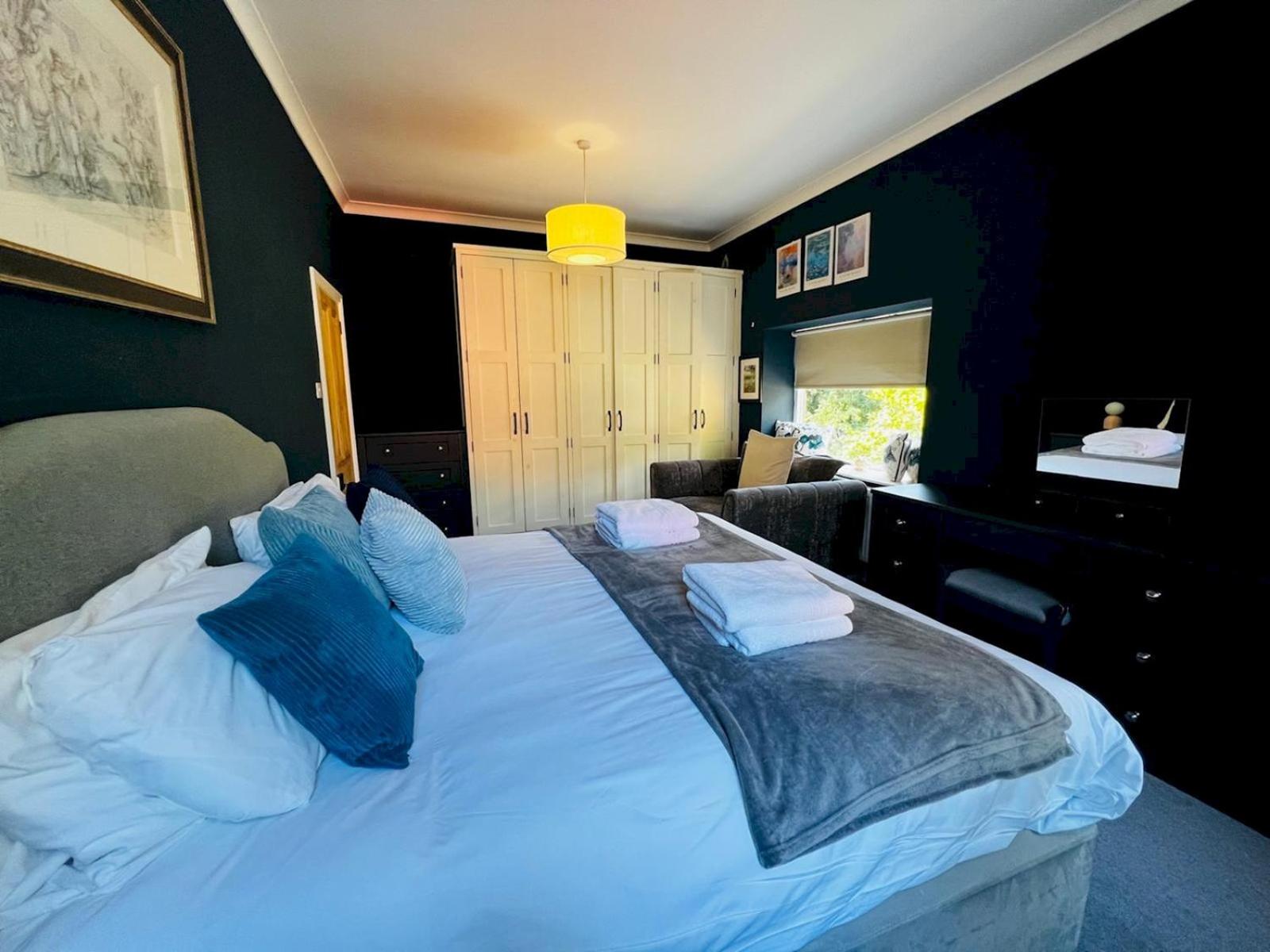 Hot Tub & Furry Friends - Characterful Buxton Home Pass The Keys