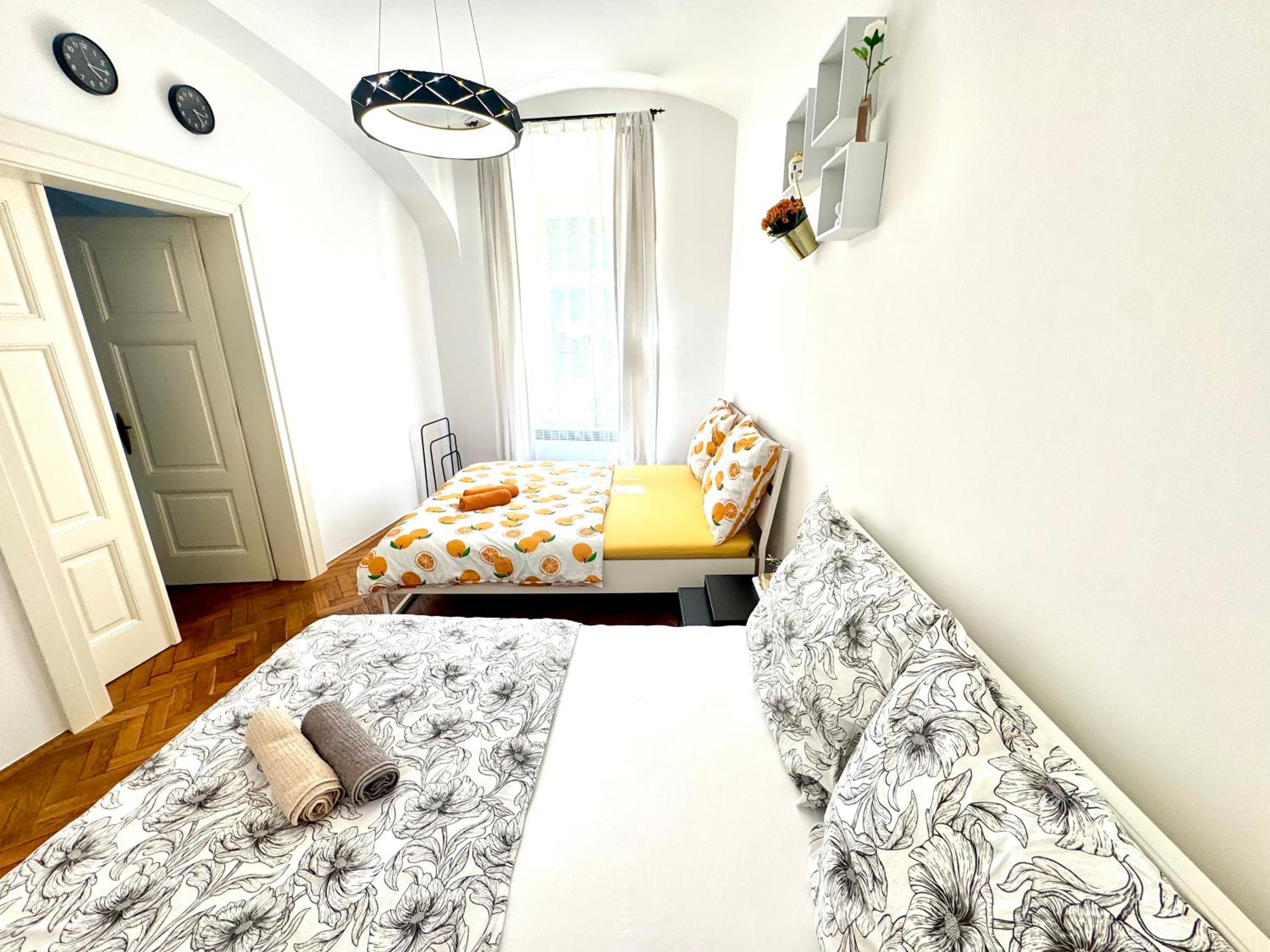 Bachelor's apartment - Smoking area - Private courtyard