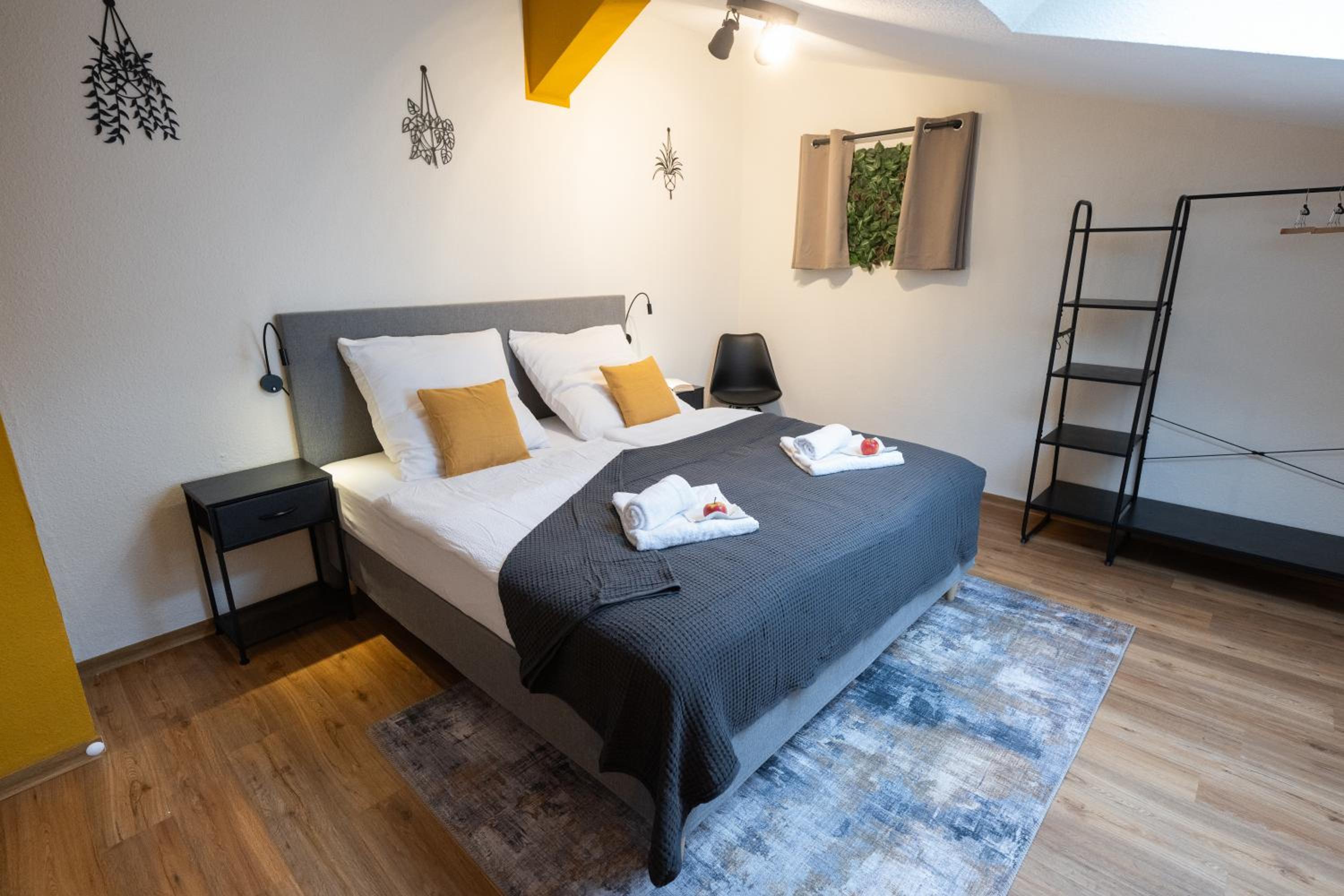 Altbauoase Fulda - ruhig, zentral, Terrasse, Bahnhof 400m -