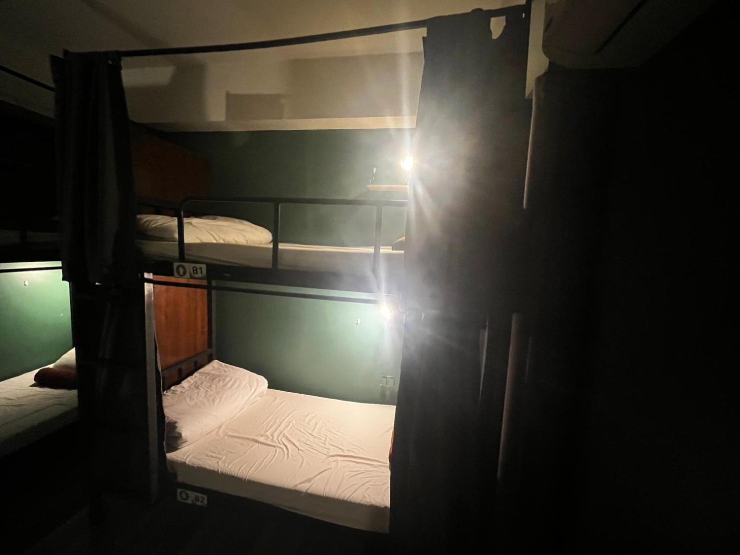 Nimman Nest Hostel & Cafe