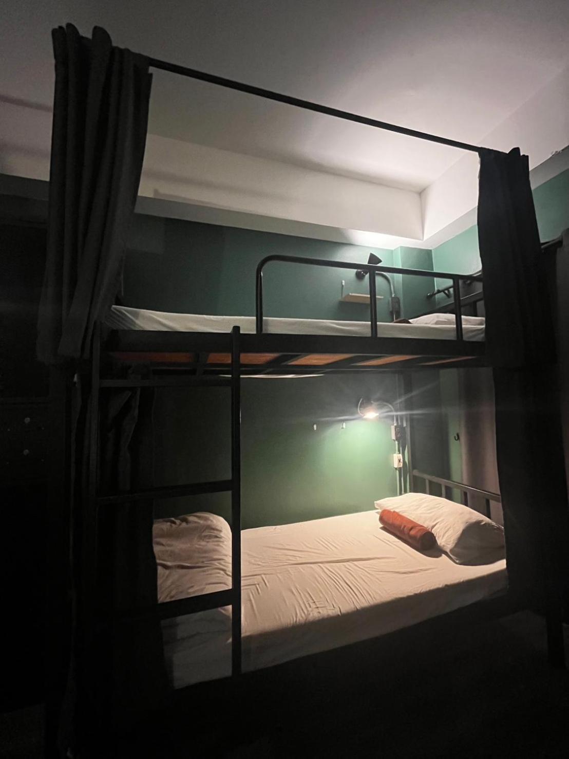 Nimman Nest Hostel & Cafe