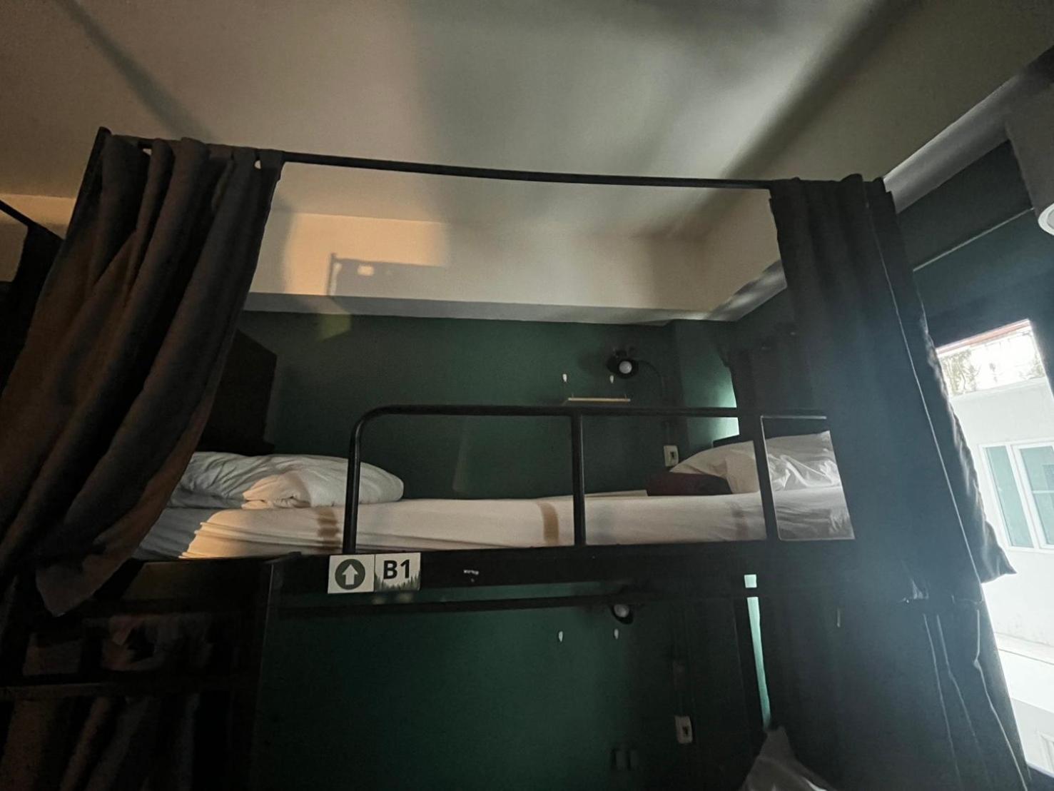 Nimman Nest Hostel & Cafe