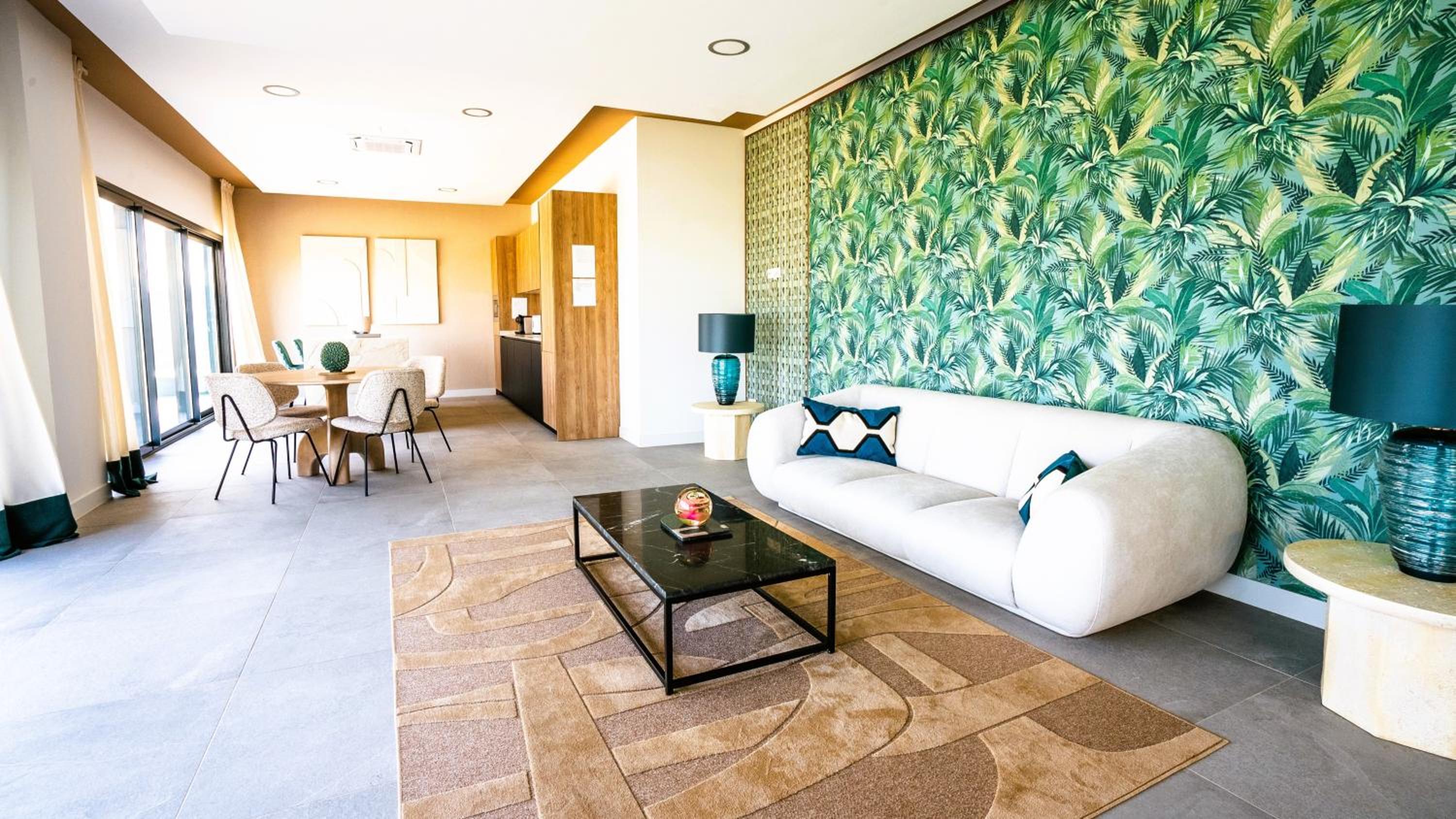 NEUE Ferienwohnung in Andalusien an der Costa del Sol - Boho Style - 40 qm Terrasse, 3-Bedroom, Pool, Gym, Work Lounge