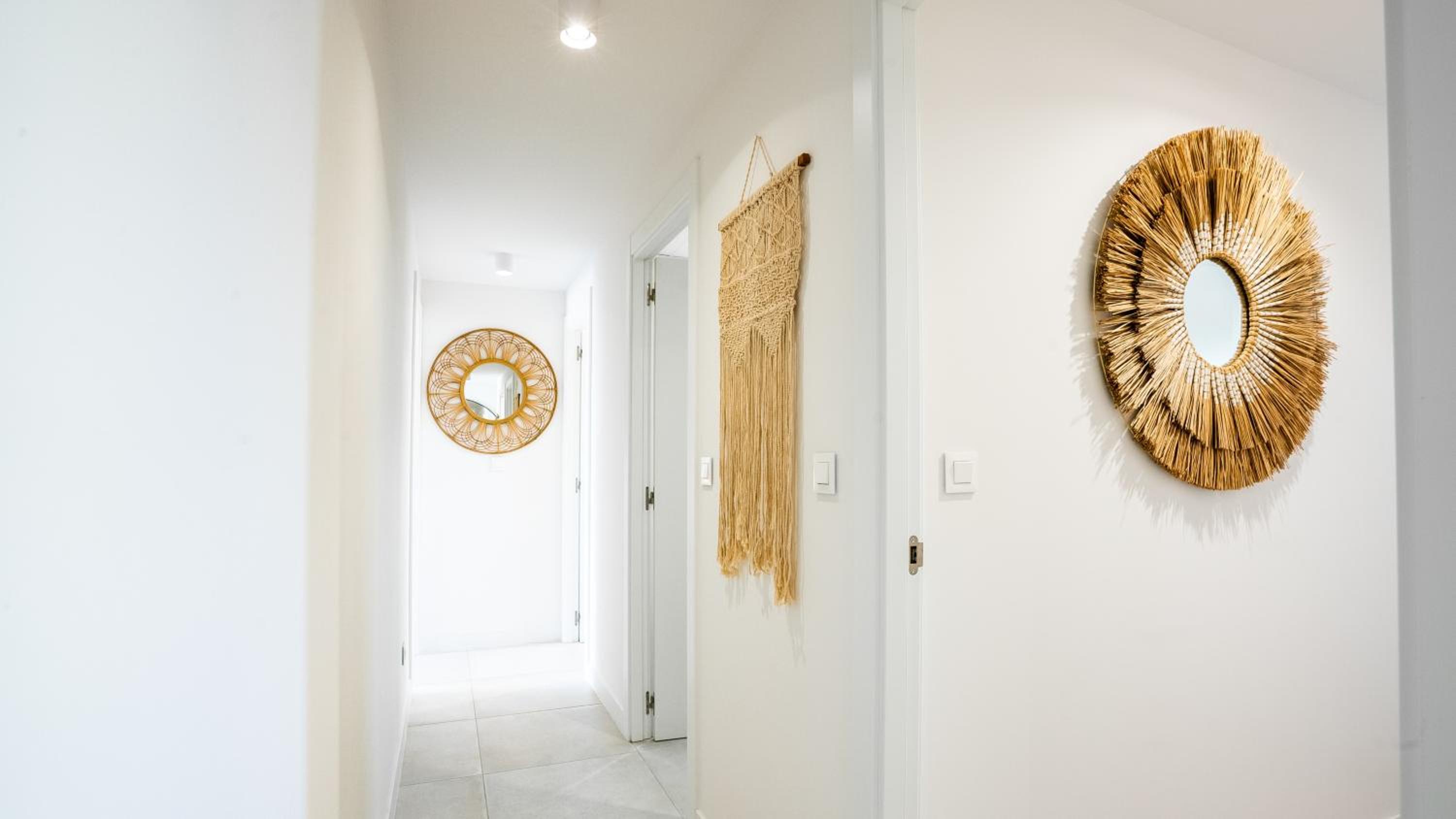 NEUE Ferienwohnung in Andalusien an der Costa del Sol - Boho Style - 40 qm Terrasse, 3-Bedroom, Pool, Gym, Work Lounge