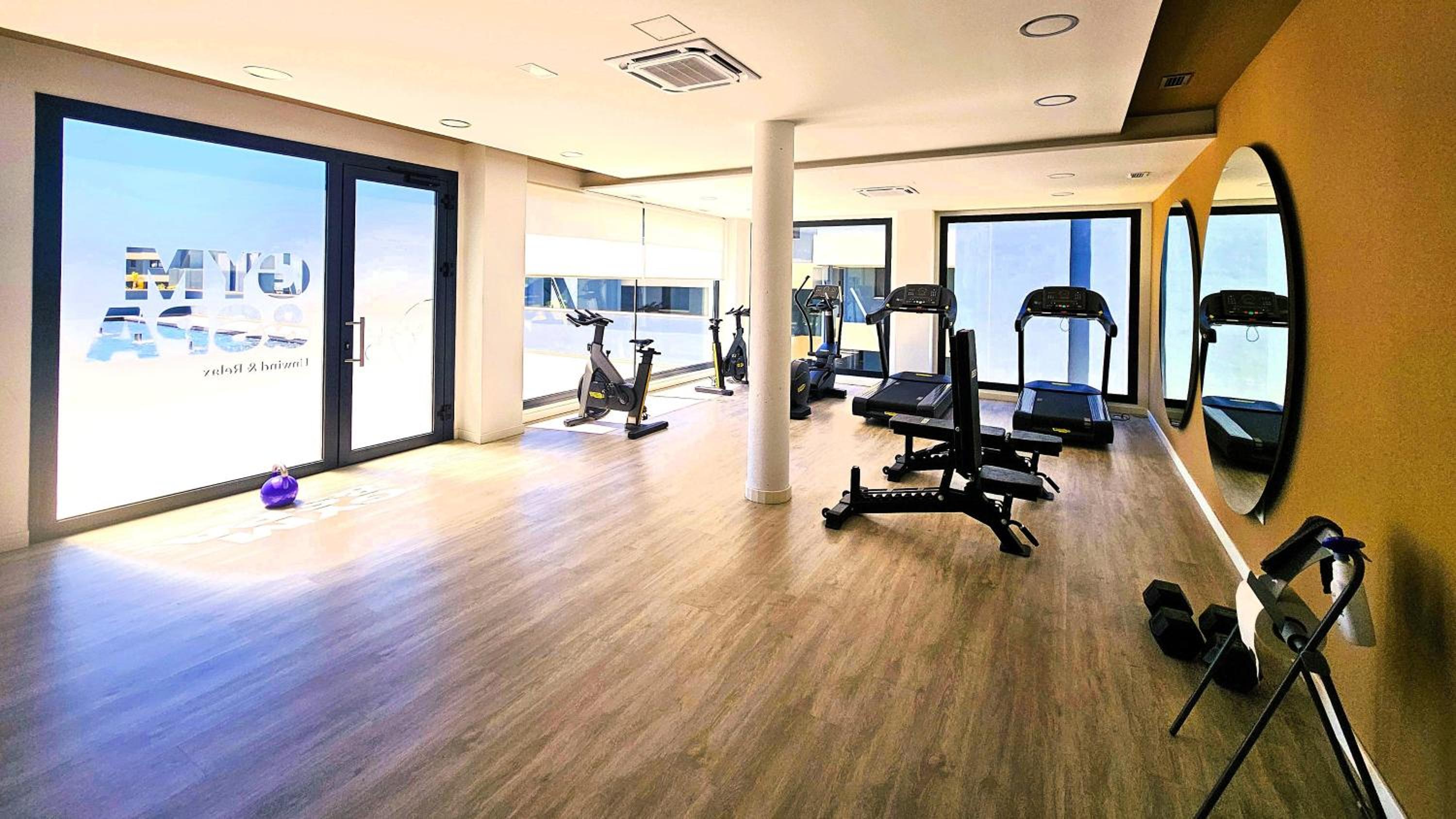 NEUE Ferienwohnung in Andalusien an der Costa del Sol - Boho Style - 40 qm Terrasse, 3-Bedroom, Pool, Gym, Work Lounge