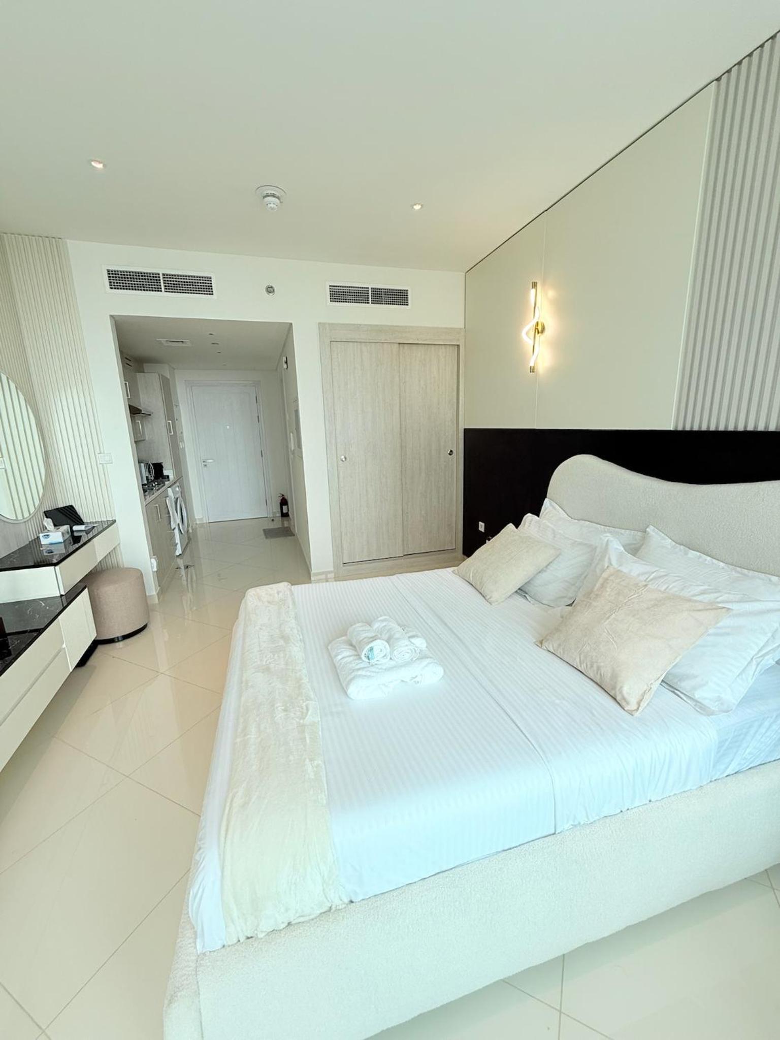FullSeaView-RoofTopPool Free Private WestBeachAccess
