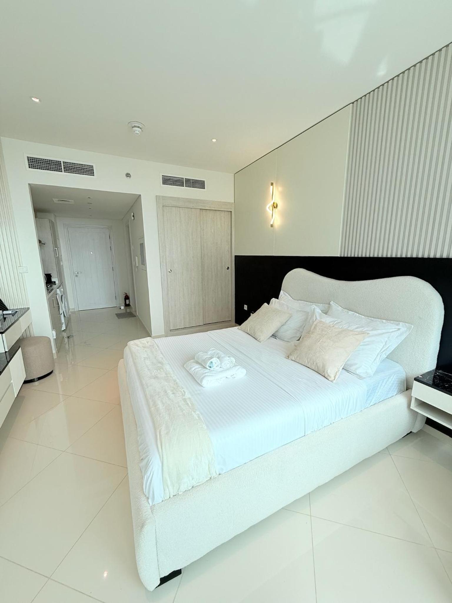 FullSeaView-RoofTopPool Free Private WestBeachAccess
