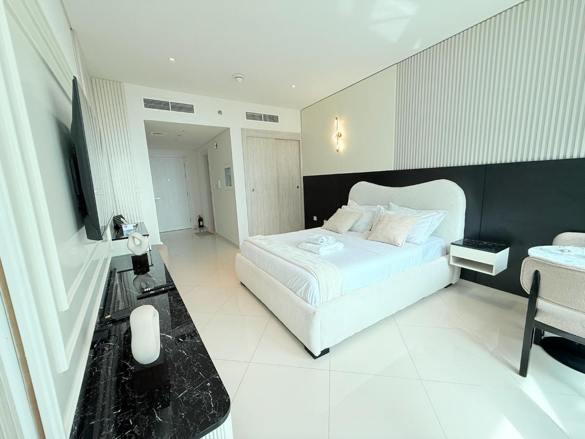 FullSeaView-RoofTopPool Free Private WestBeachAccess