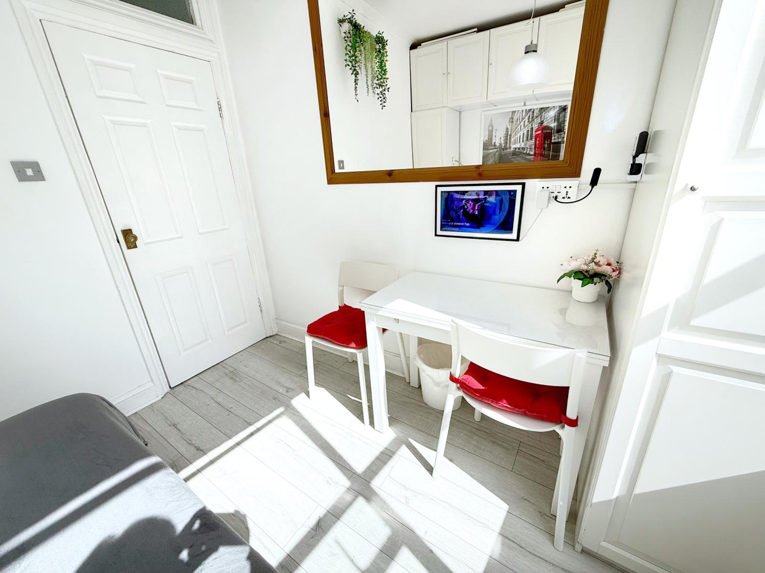 Luxurious Apartment with Patio in Covent Garden