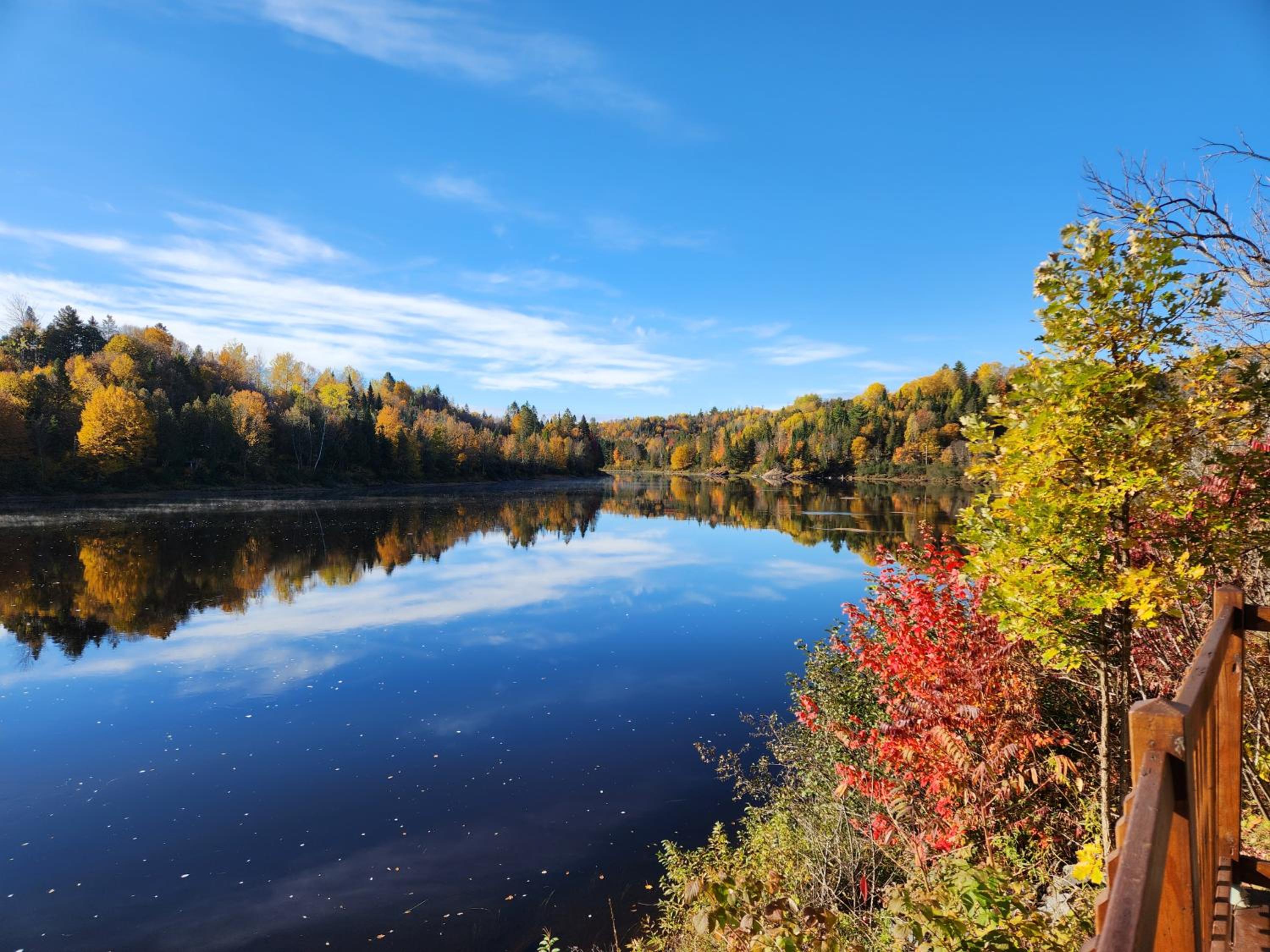 Chalet au bord de l'eau avec spa privé - Mauricie - Portneuf - Québec