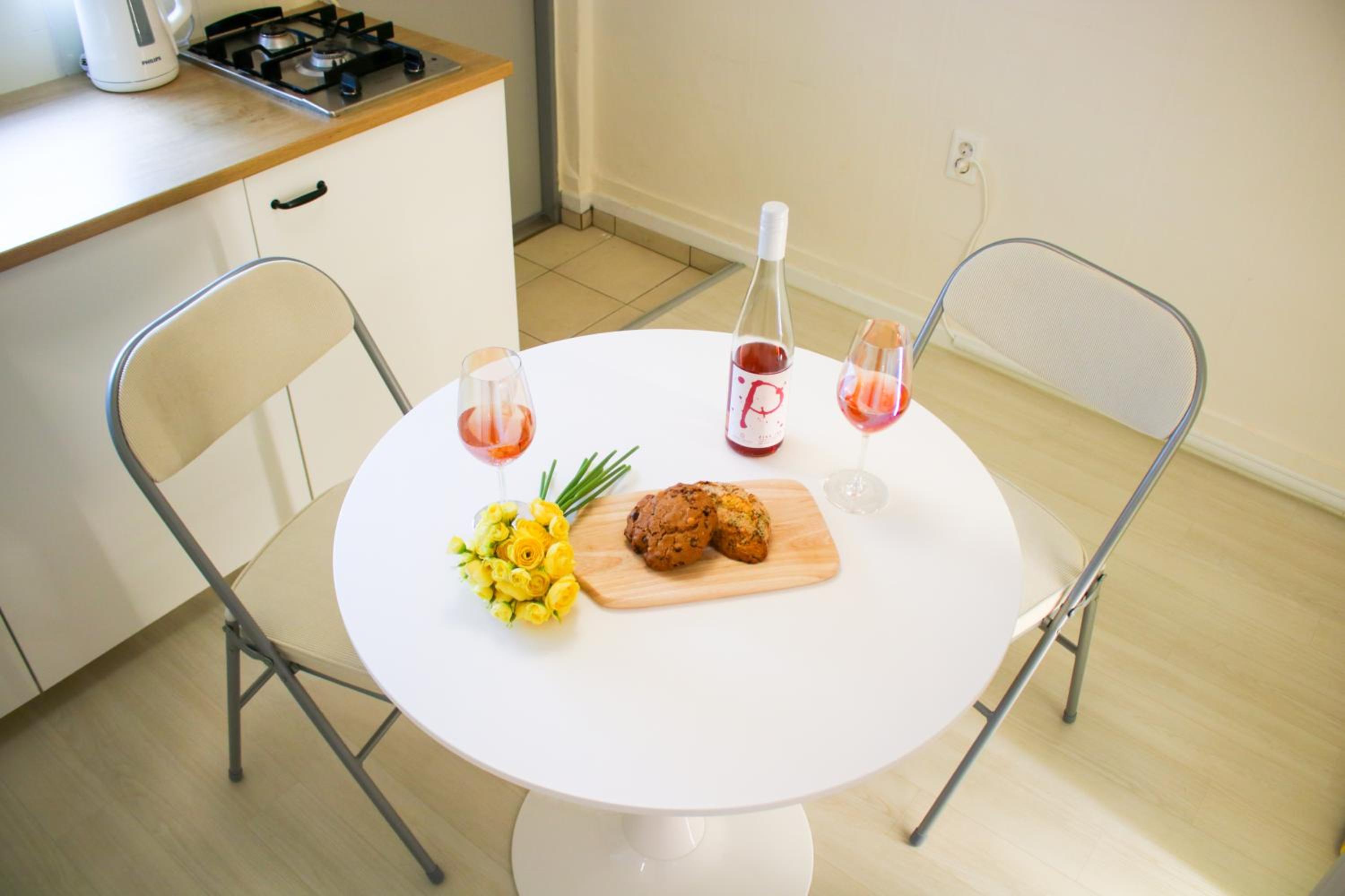 3beds near Ahyeon Hongdae Seoul train st Yeouido