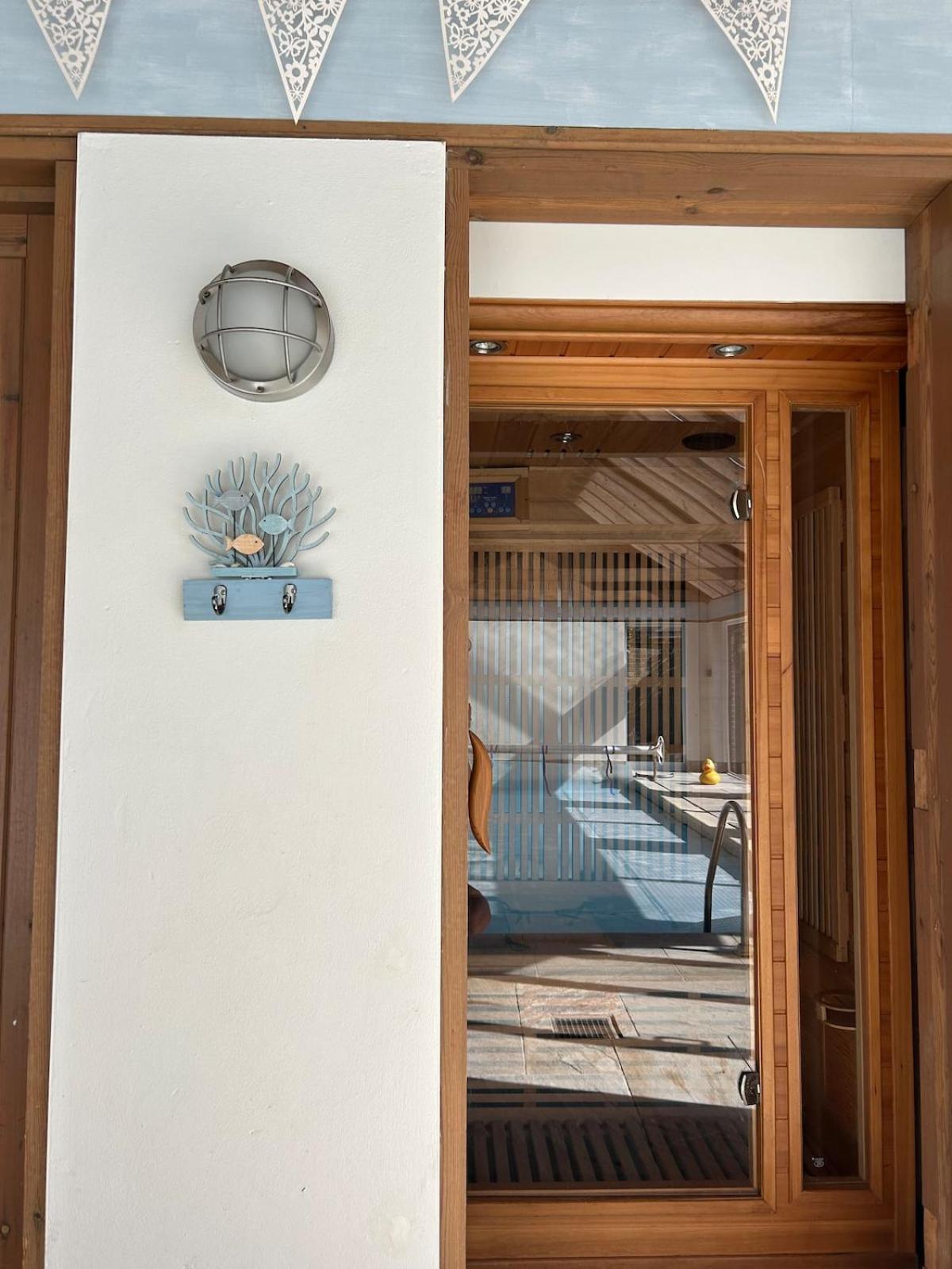 Heritage Cottage with a Pool