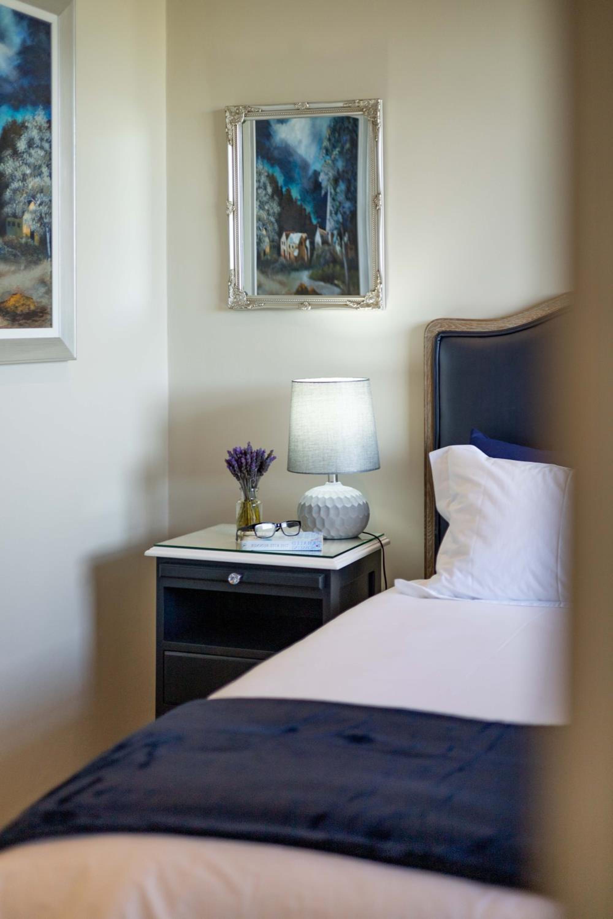 The Pearl in the Winelands