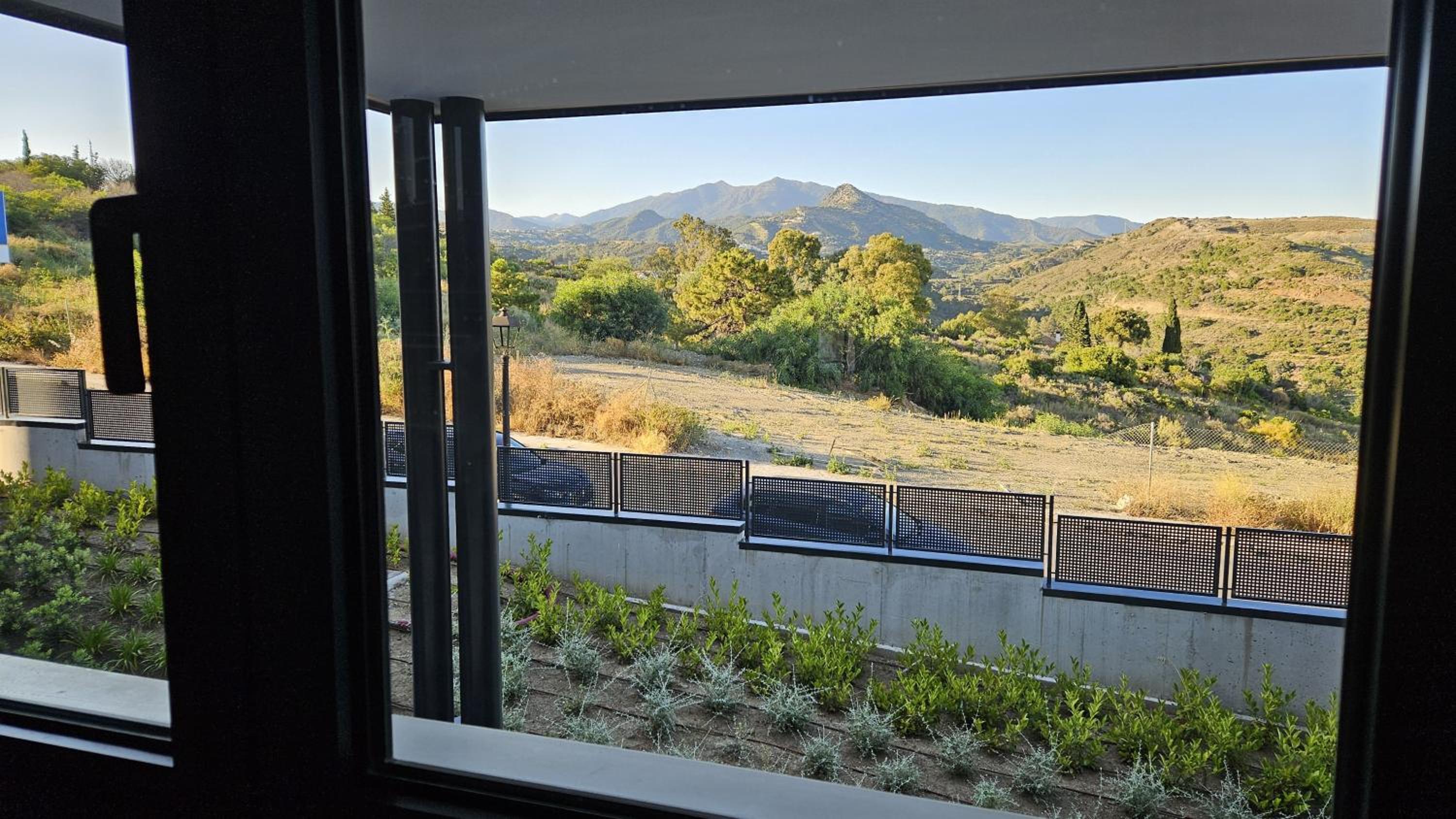 NEUE Ferienwohnung in Andalusien an der Costa del Sol - Boho Style - 40 qm Terrasse, 3-Bedroom, Pool, Gym, Work Lounge