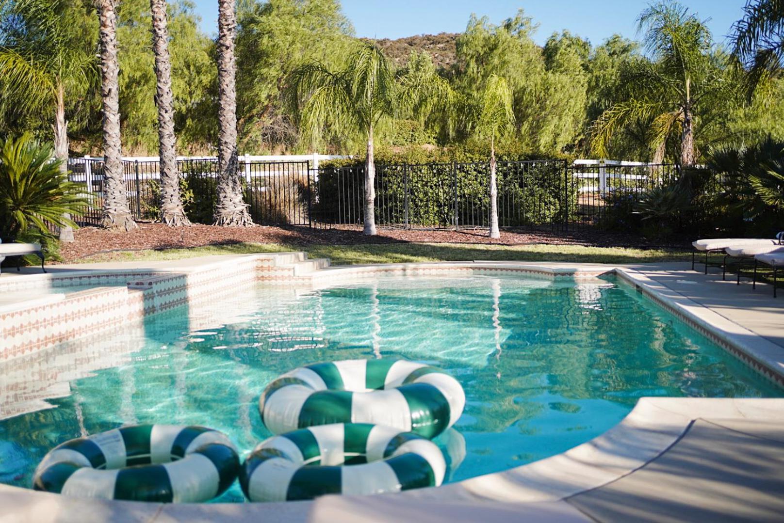 Villa on 5 Acre Vineyard Equestrian Estate, Pool & Hot tub, Events