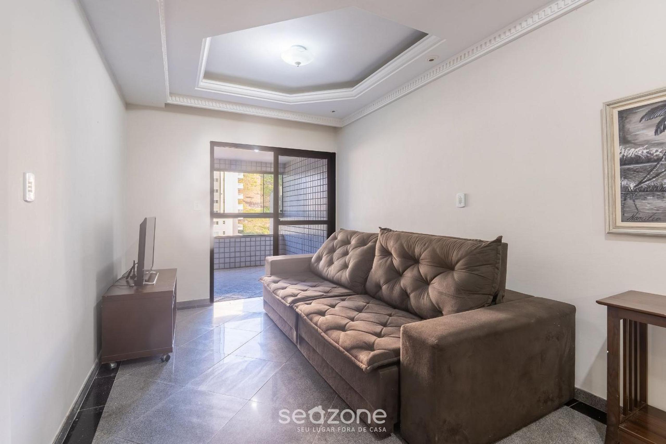 Comfort and sophistication just steps from Praia do Morro - DBH