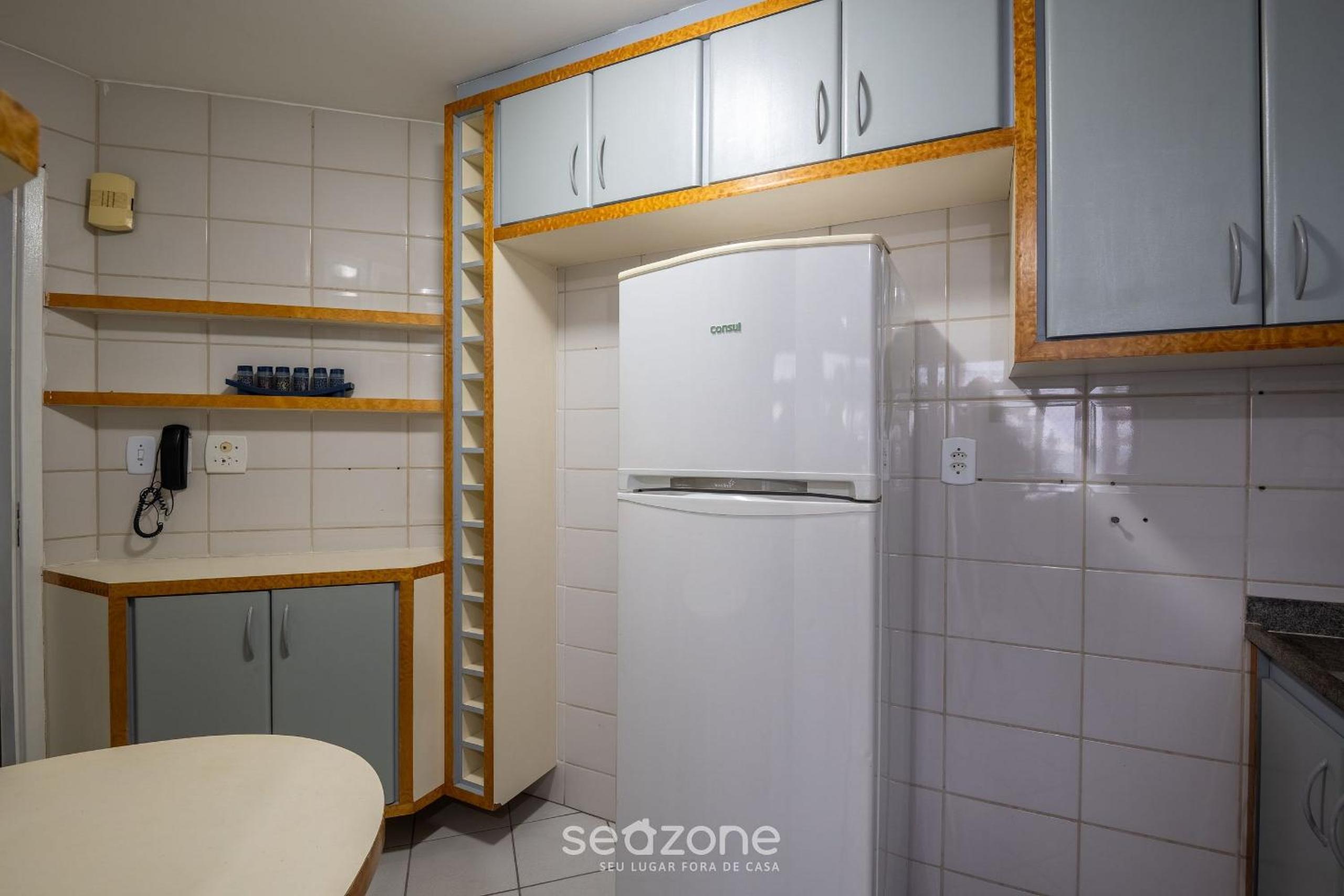 Comfort and sophistication just steps from Praia do Morro - DBH