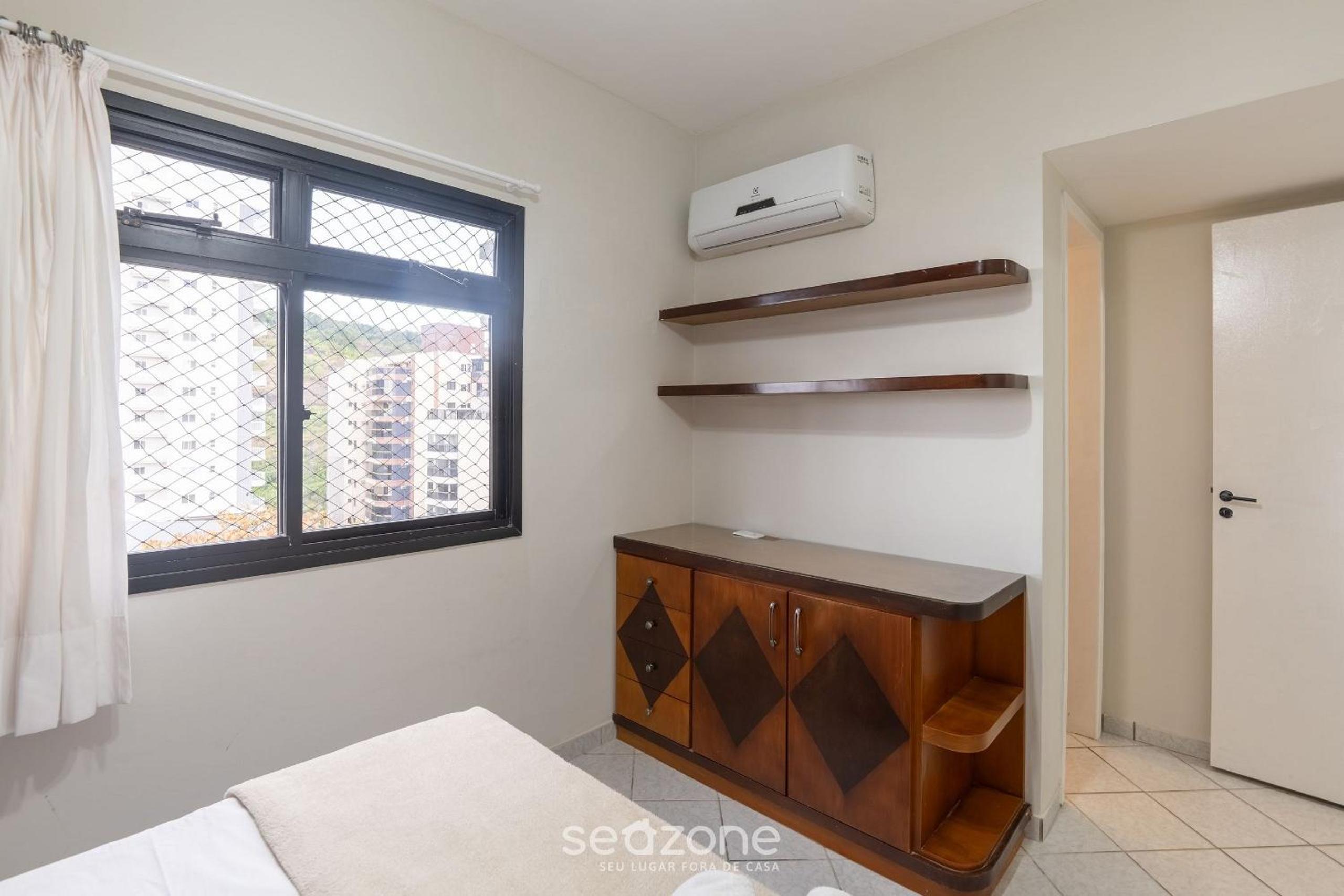 Comfort and sophistication just steps from Praia do Morro - DBH