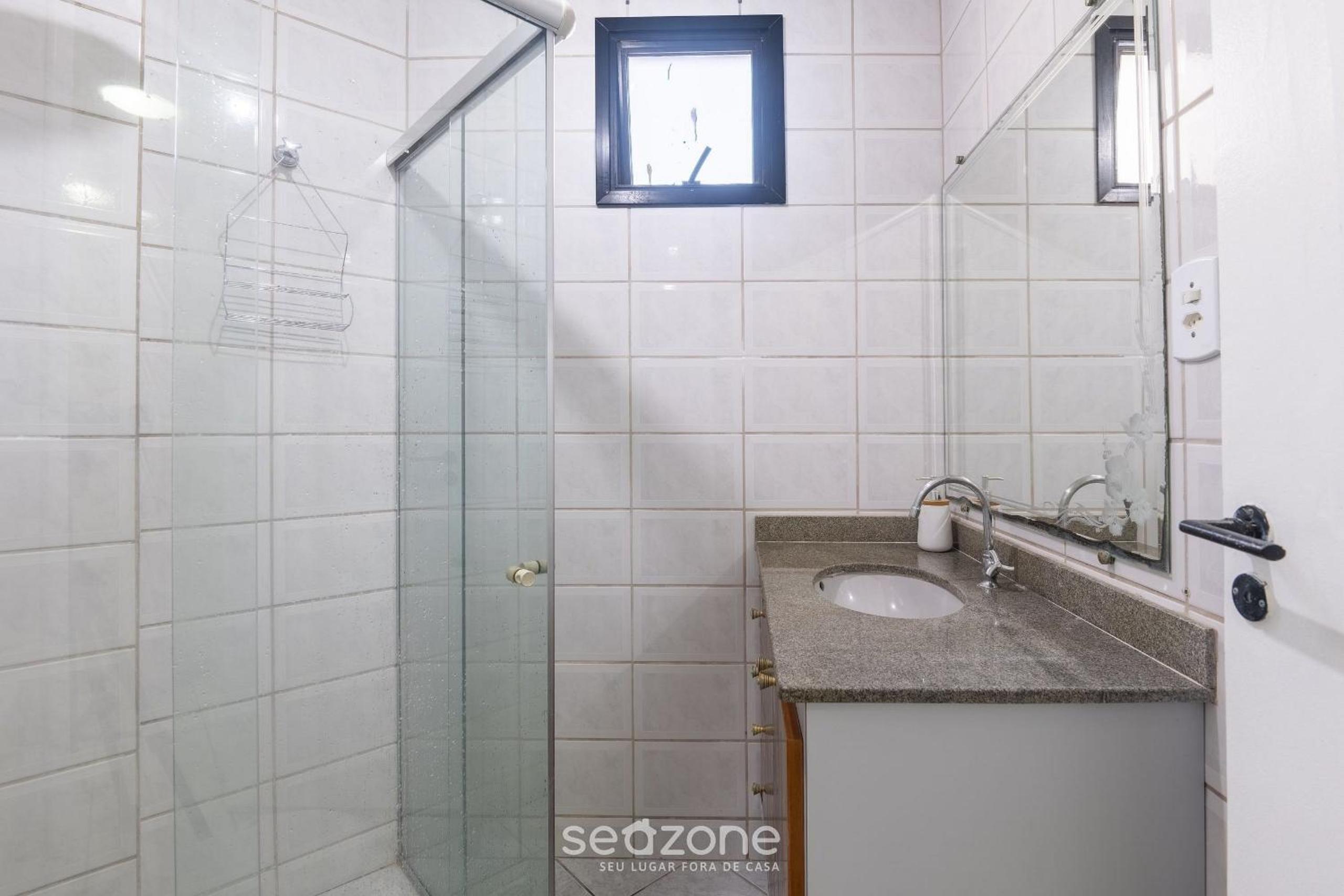 Comfort and sophistication just steps from Praia do Morro - DBH