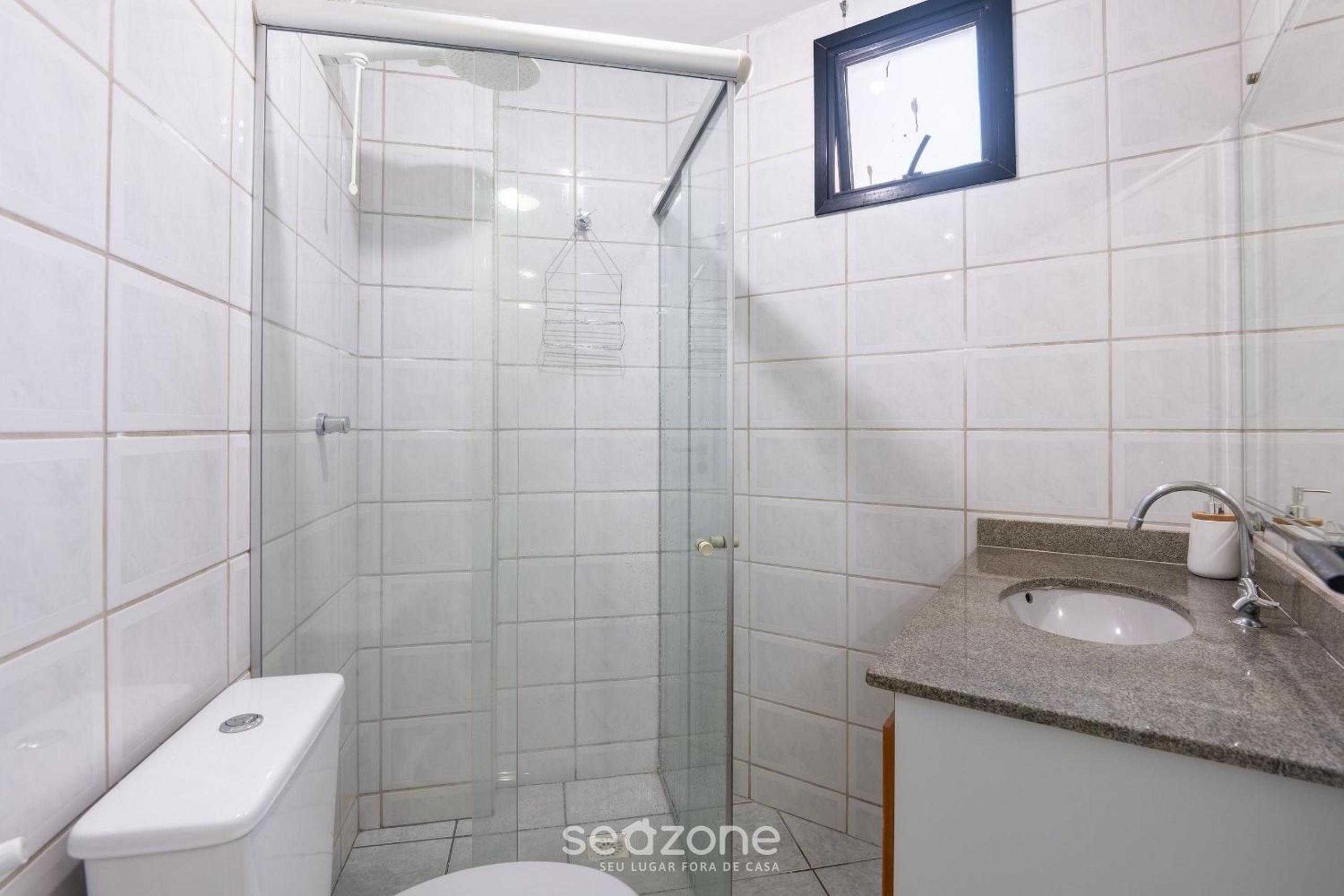 Comfort and sophistication just steps from Praia do Morro - DBH