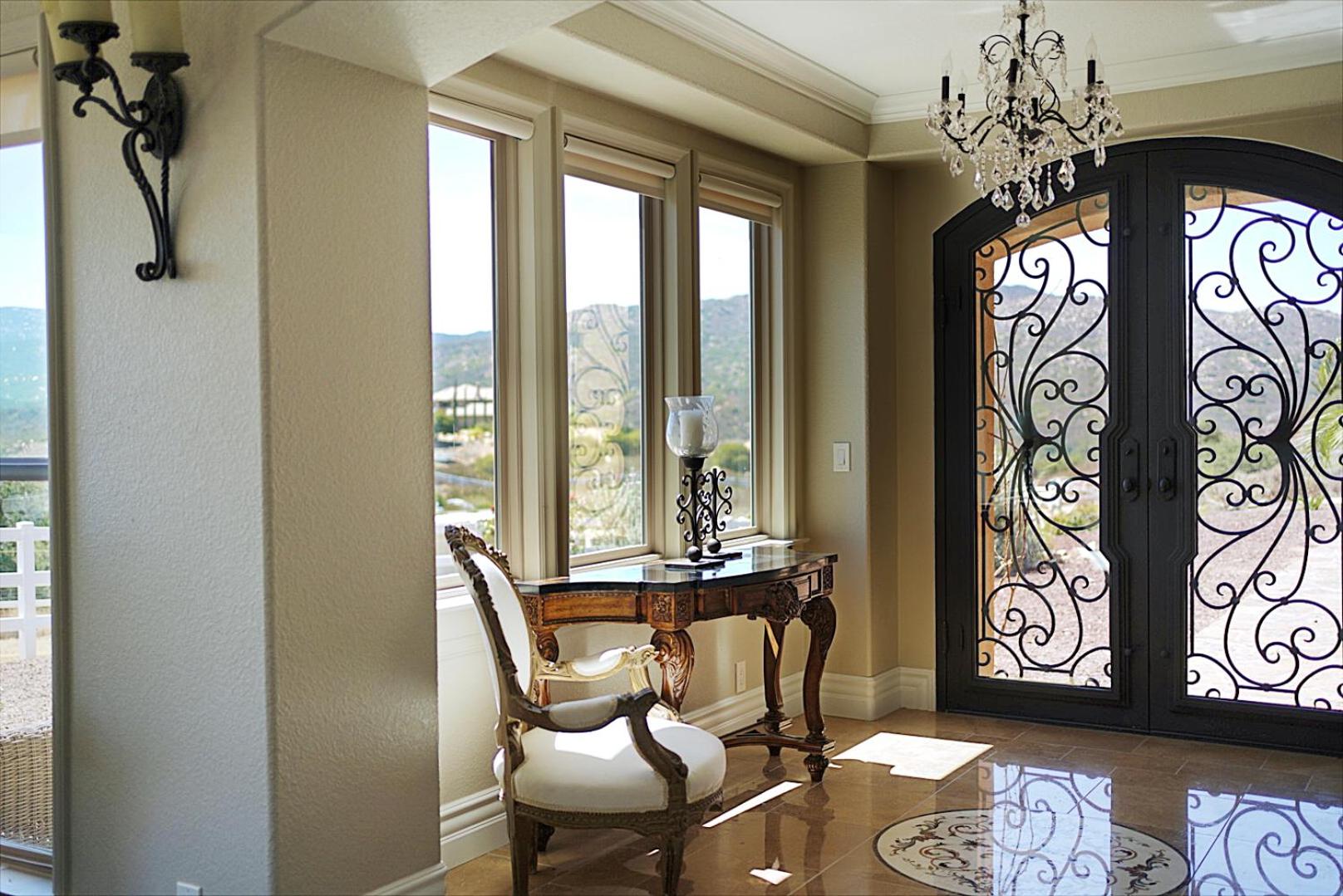 Villa on 5 Acre Vineyard Equestrian Estate, Pool & Hot tub, Events