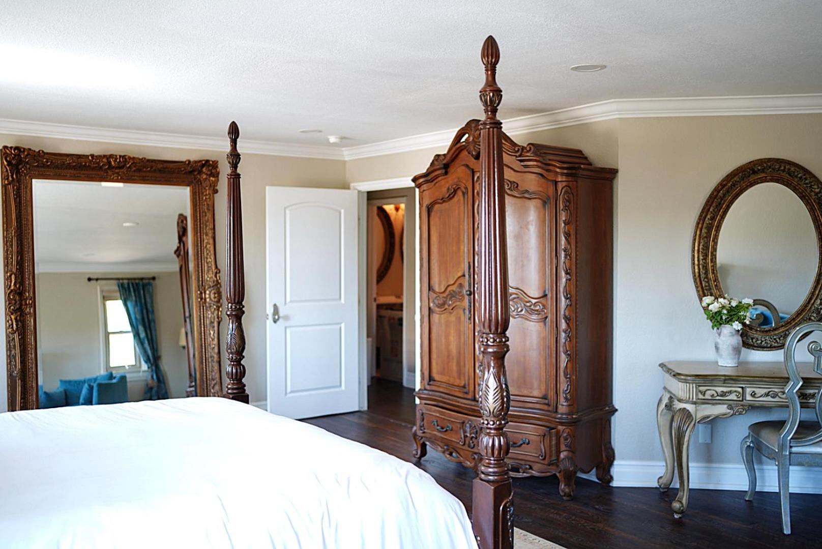 Villa on 5 Acre Vineyard Equestrian Estate, Pool & Hot tub, Events