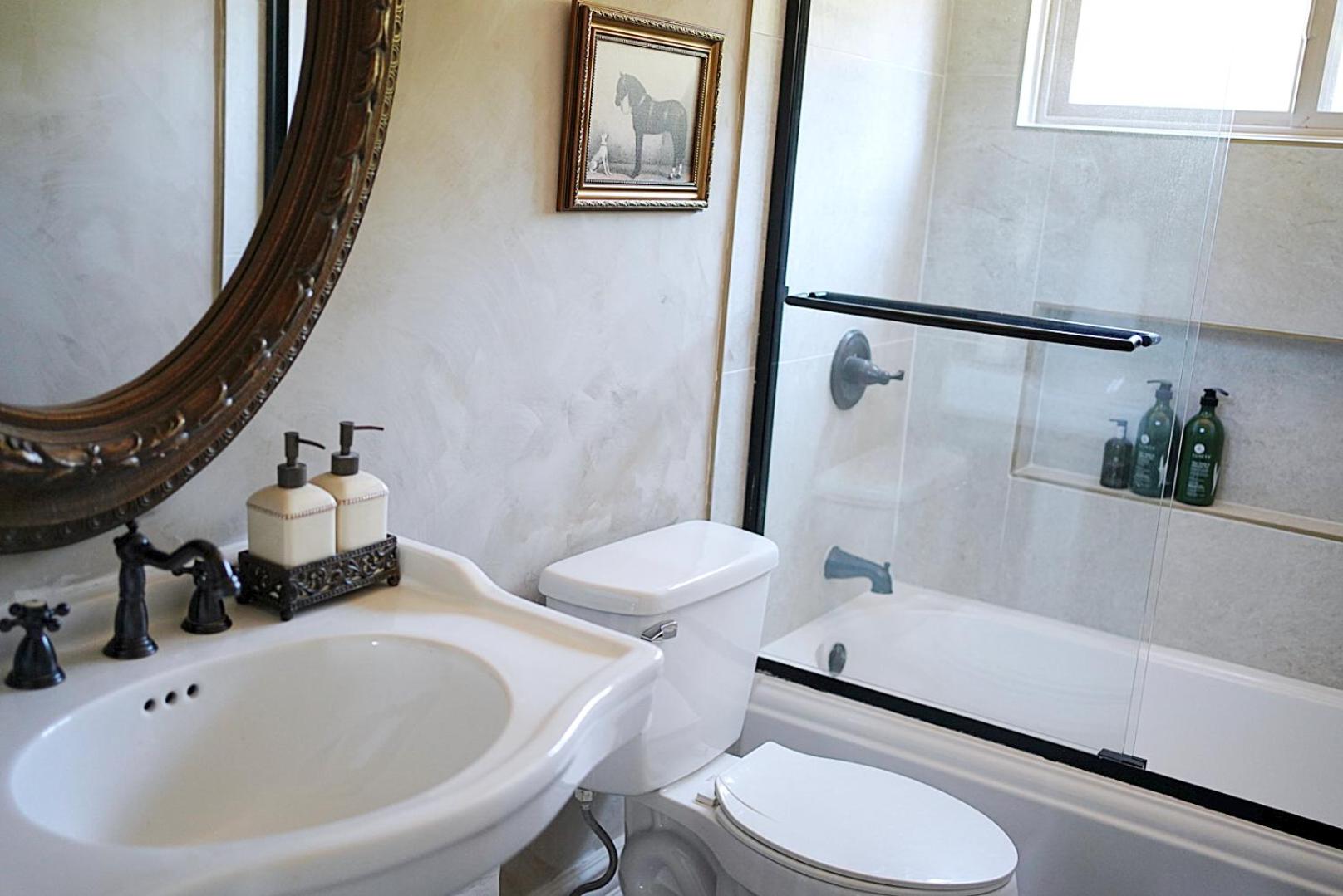 Villa on 5 Acre Vineyard Equestrian Estate, Pool & Hot tub, Events