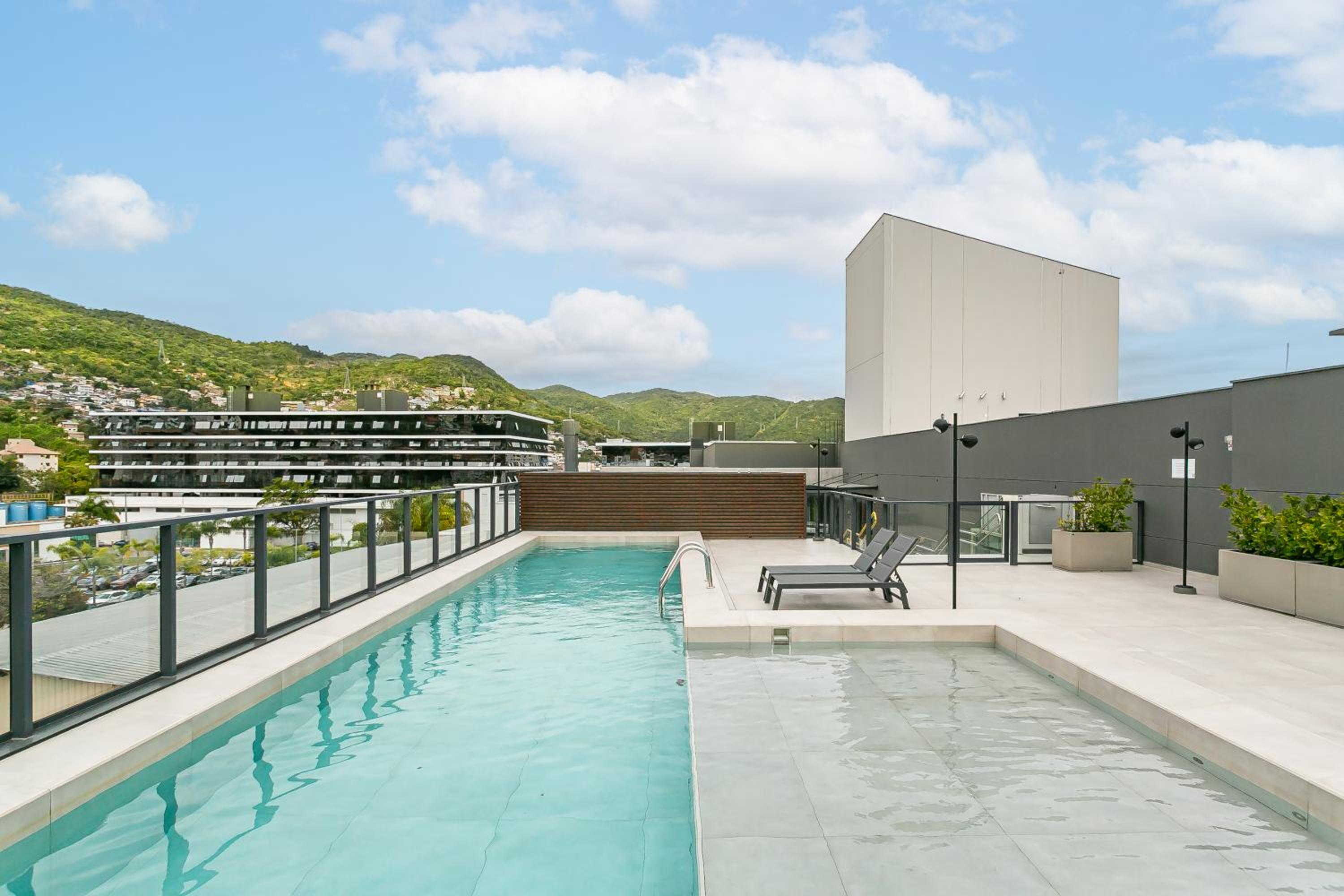 First Residencial Multifuncional by Viva - Conforto e Fácil Acesso às Melhores Praias de Floripa