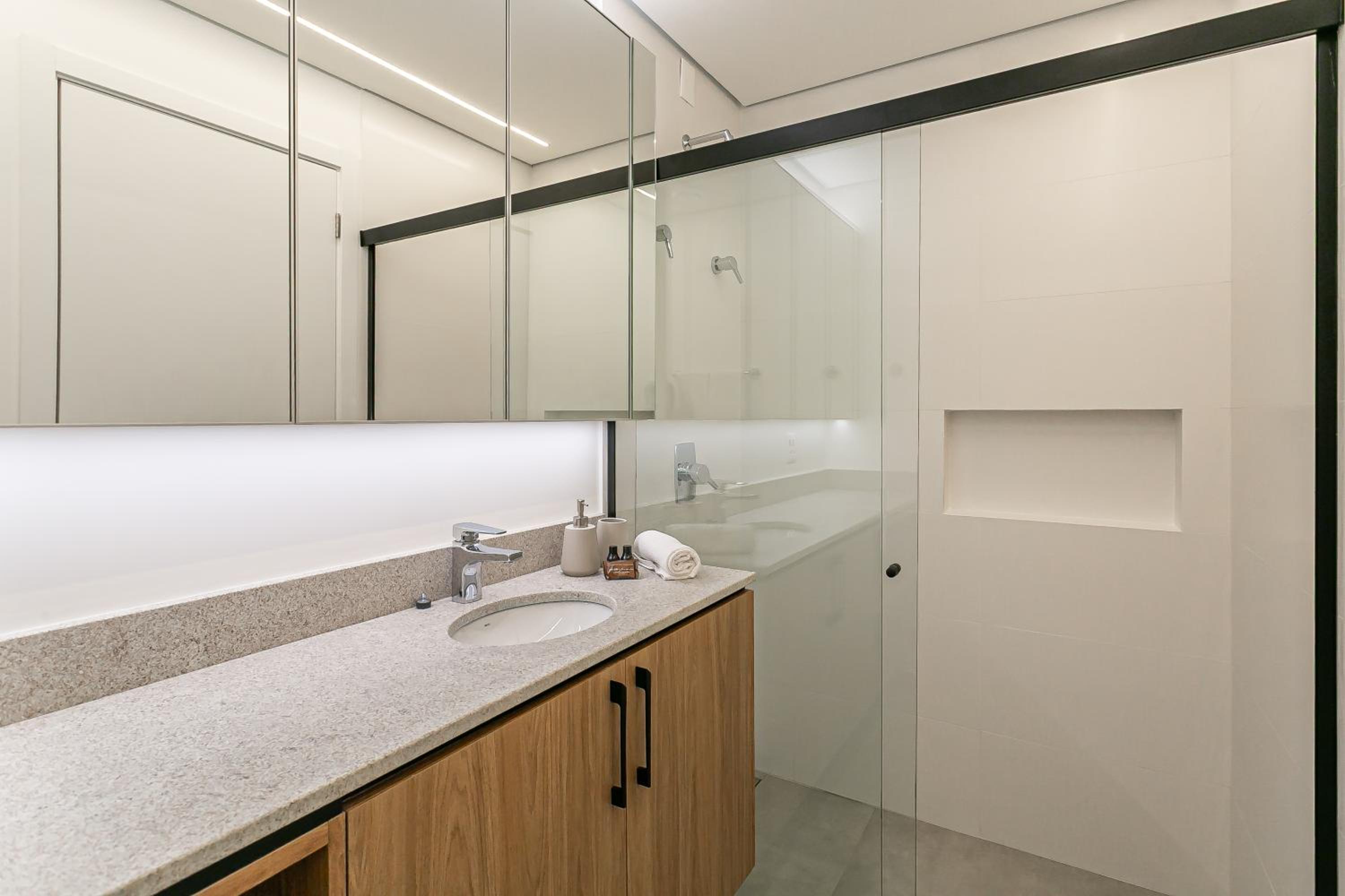 First Residencial Multifuncional by Viva - Conforto e Fácil Acesso às Melhores Praias de Floripa
