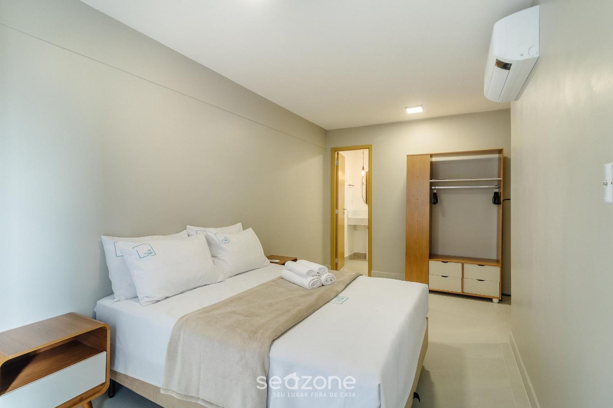 Apts in a condo. w/ pool, a few steps fr/ Vaca Brava Park - OBDs