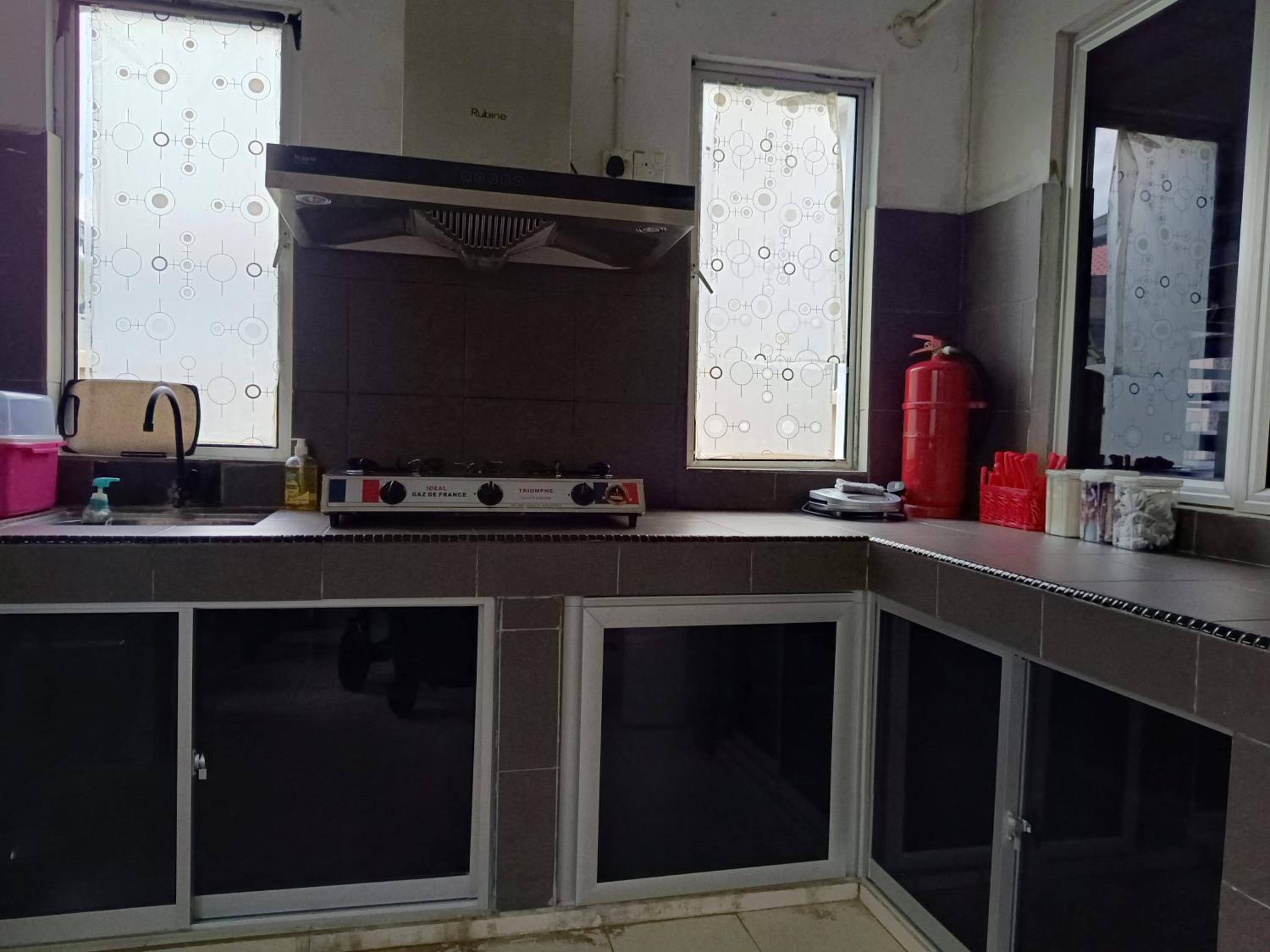 Ateh's Homestay KLIA